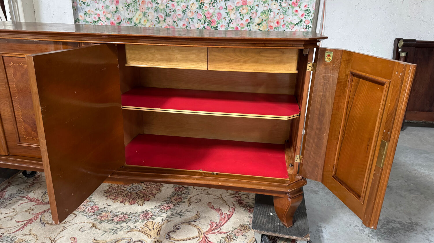 Mahogany and burl enfilade 1950/60