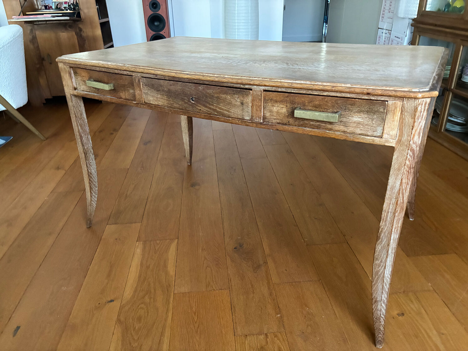 Compass leg desk