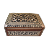 Oriental box in mother-of-pearl marquetry