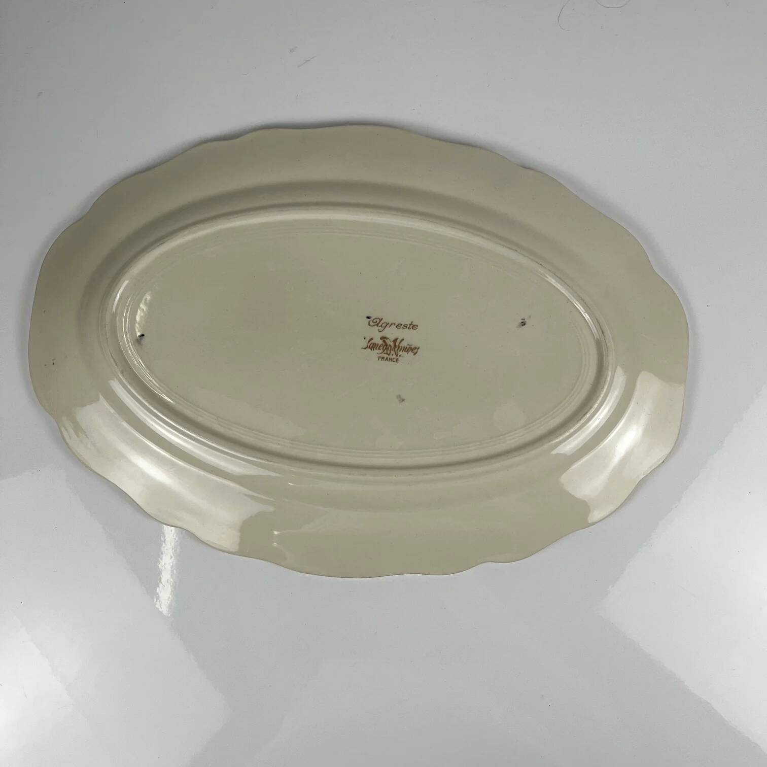 Oval dish "Agreste" Sarreguemines, 20th century.