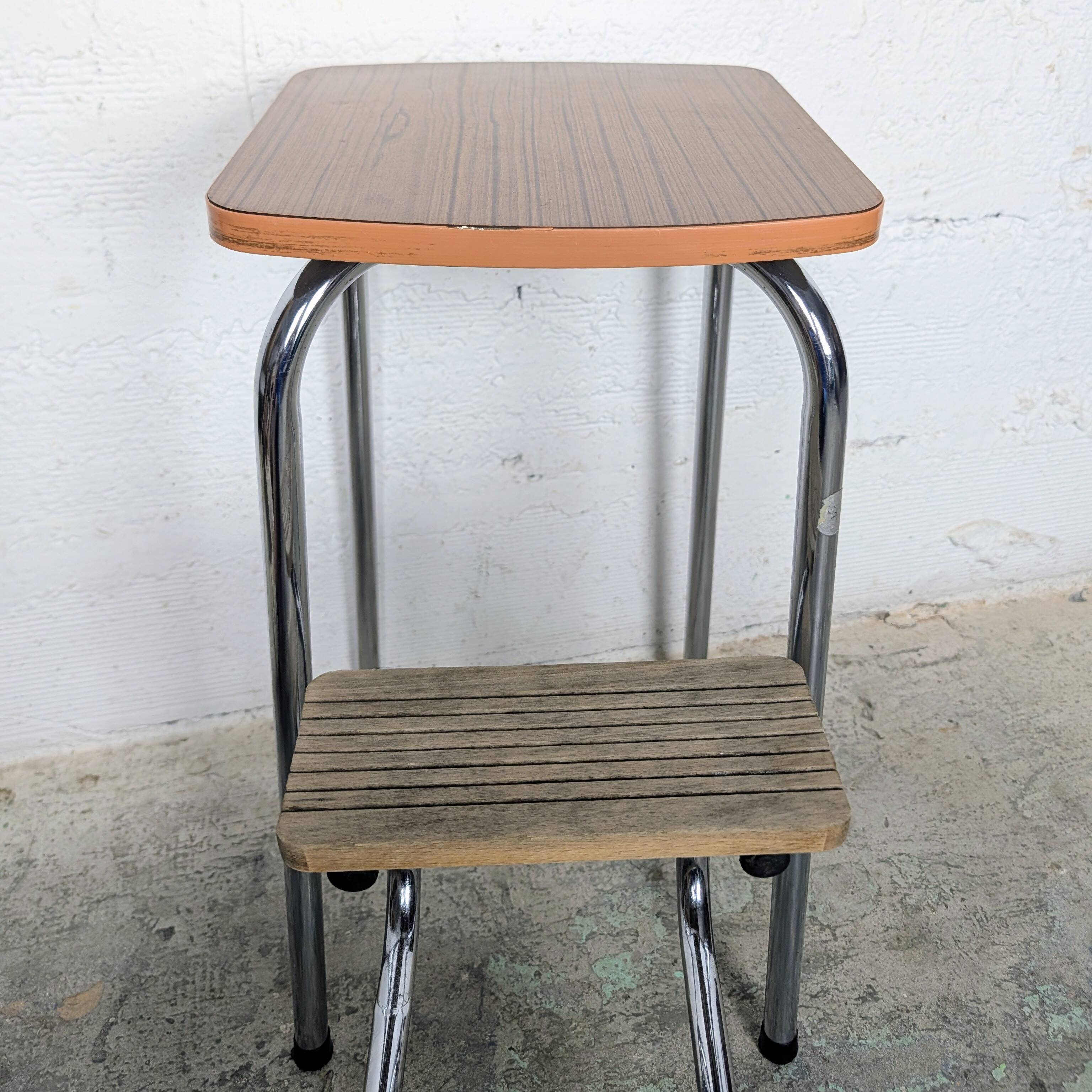 Escabeau marche pied vintage
