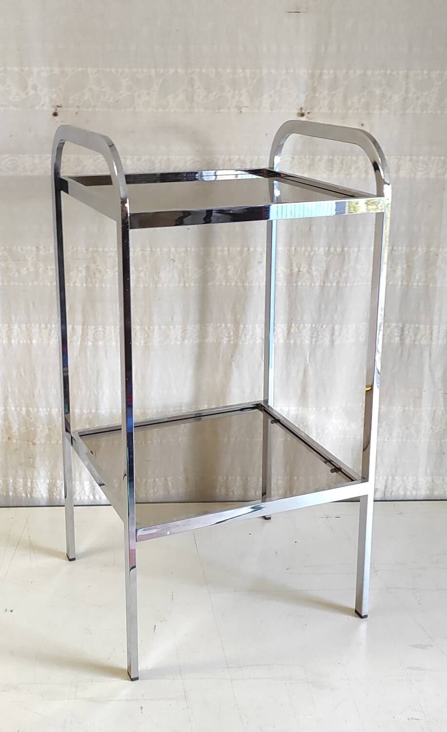 Side table in chrome metal and smoked glass - 70s/80s