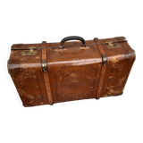 Old suitcase trunk from the 1940s