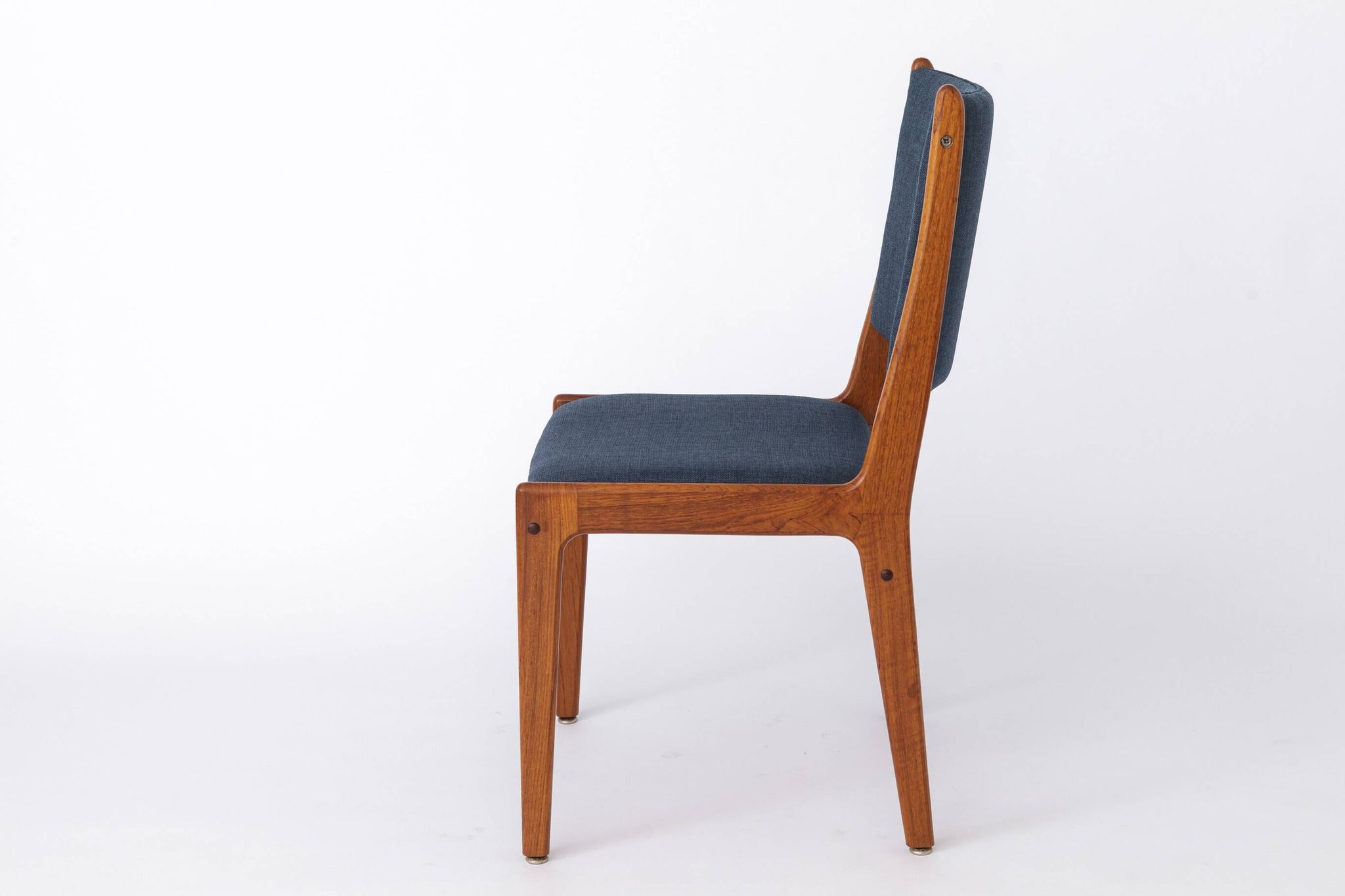 1 of 2 Danish Teak wood Chairs by Johannes Andersen Uldum Møbelfabrik 1960s