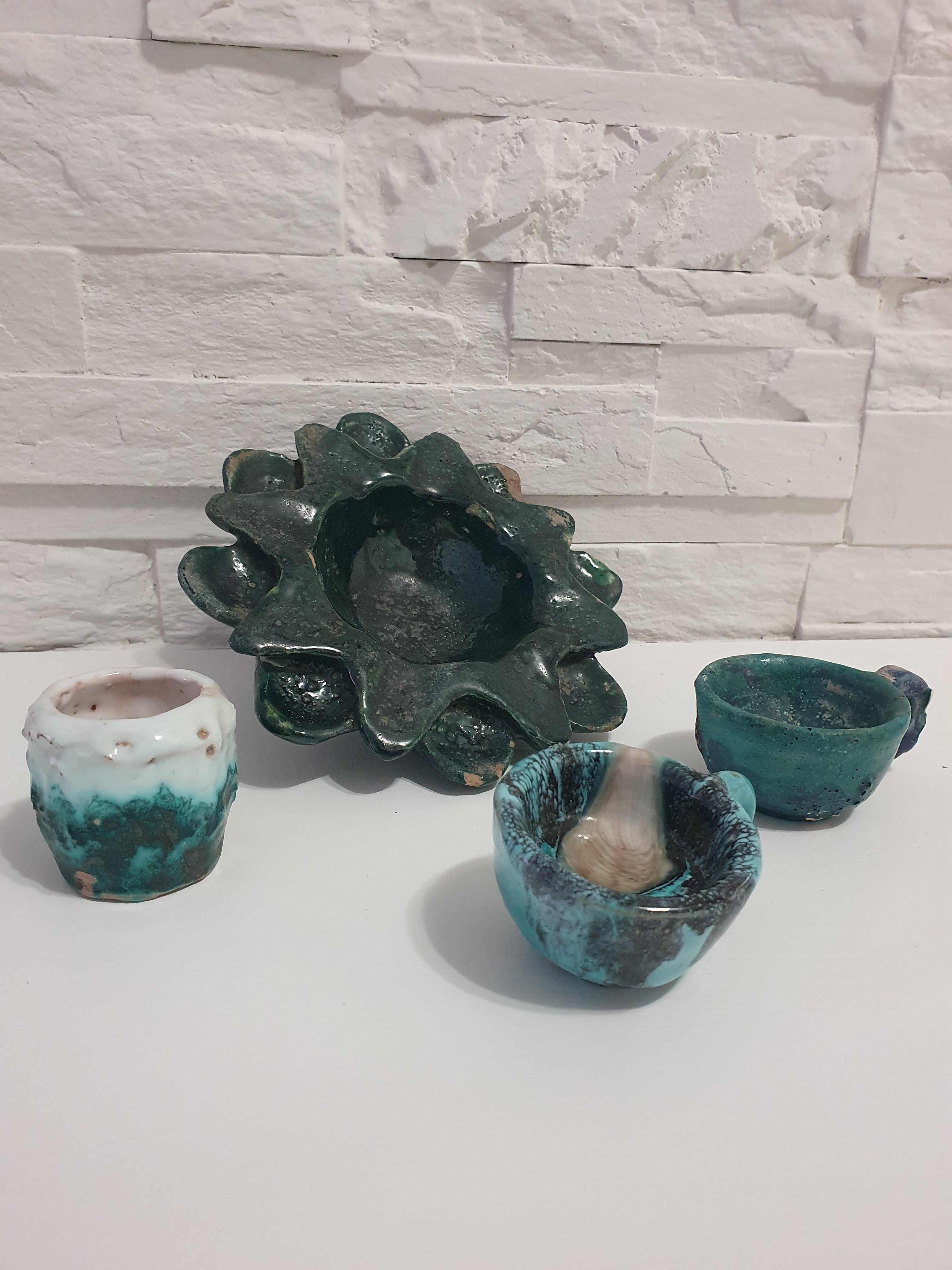 Ceramic lot signed Alice Colonieu