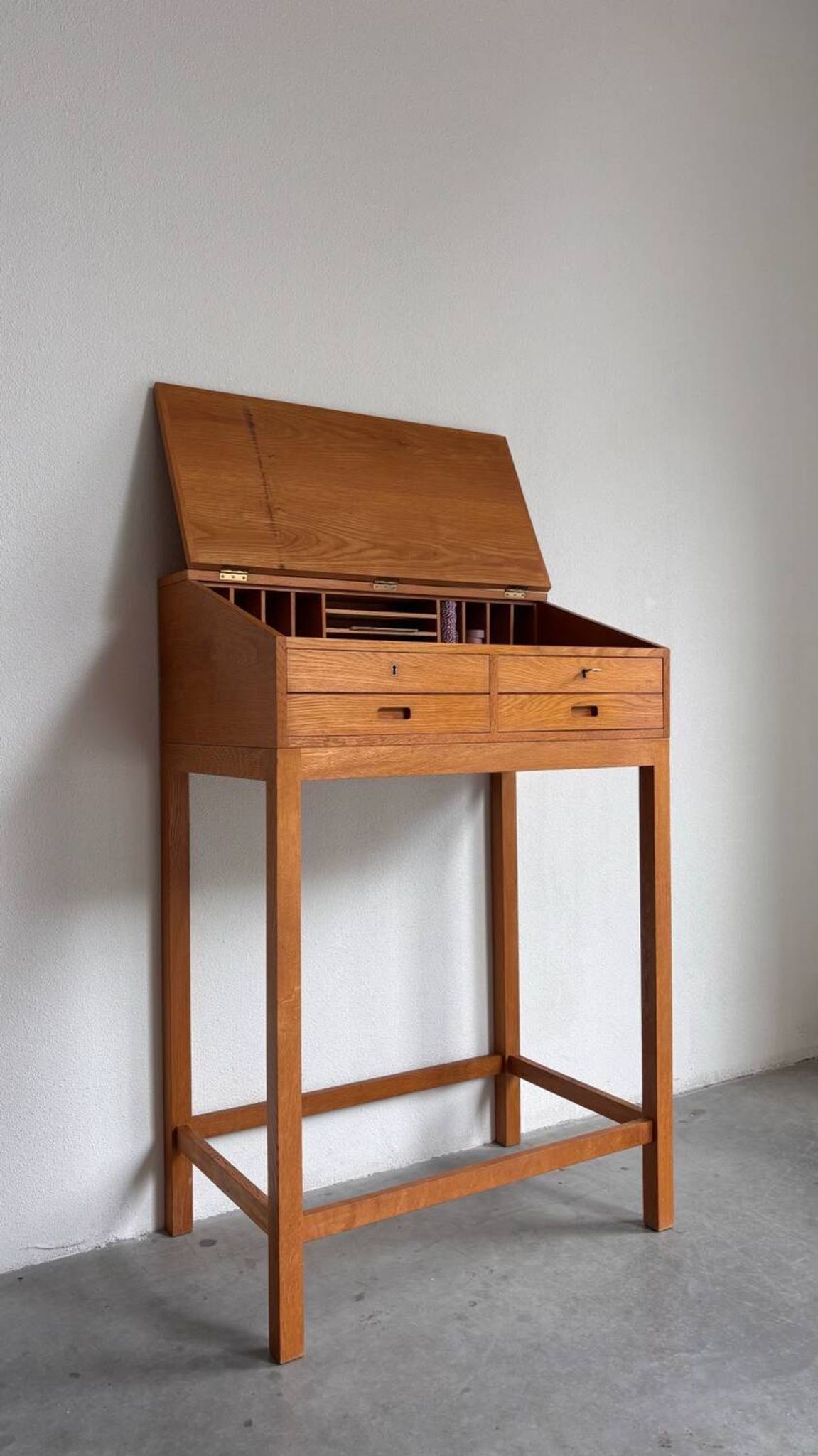 Vintage lectern desk oak