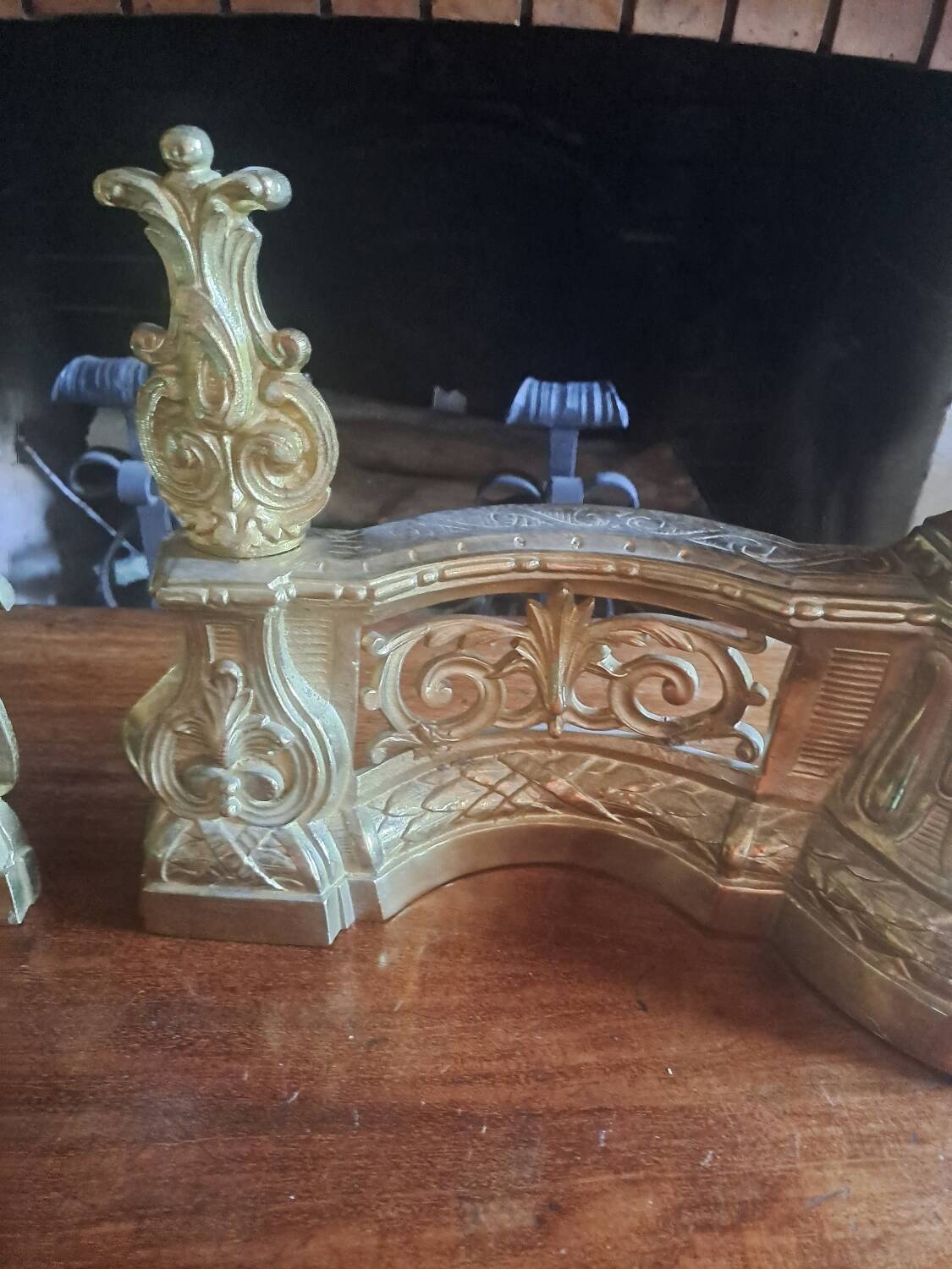 Paire de chenets en bronze doré style Louis XVI XIX éme