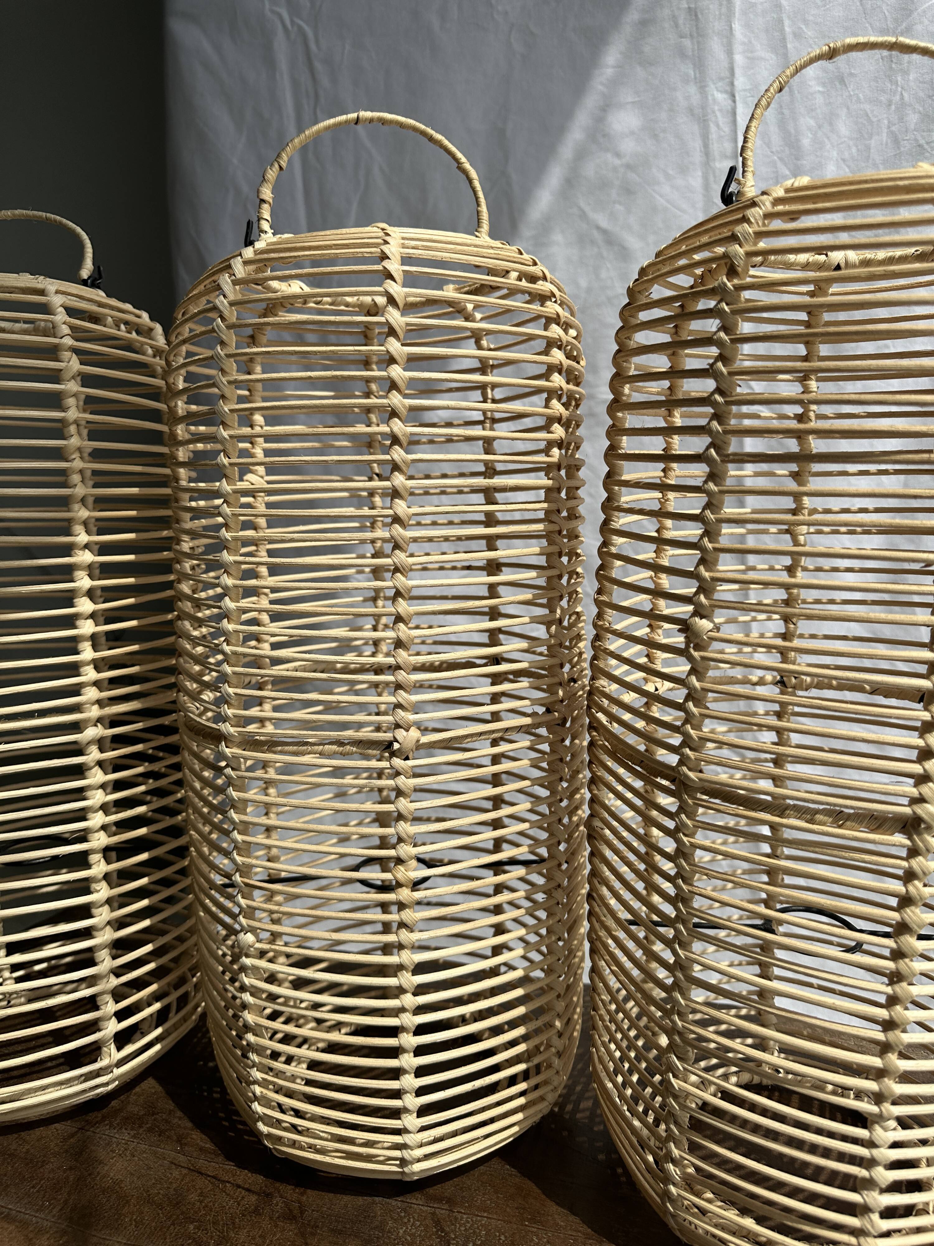 Large lantern-shaped rattan pendant lamp H50 D24