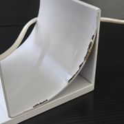 Lampe 1980 vintage en métal laqué blanc