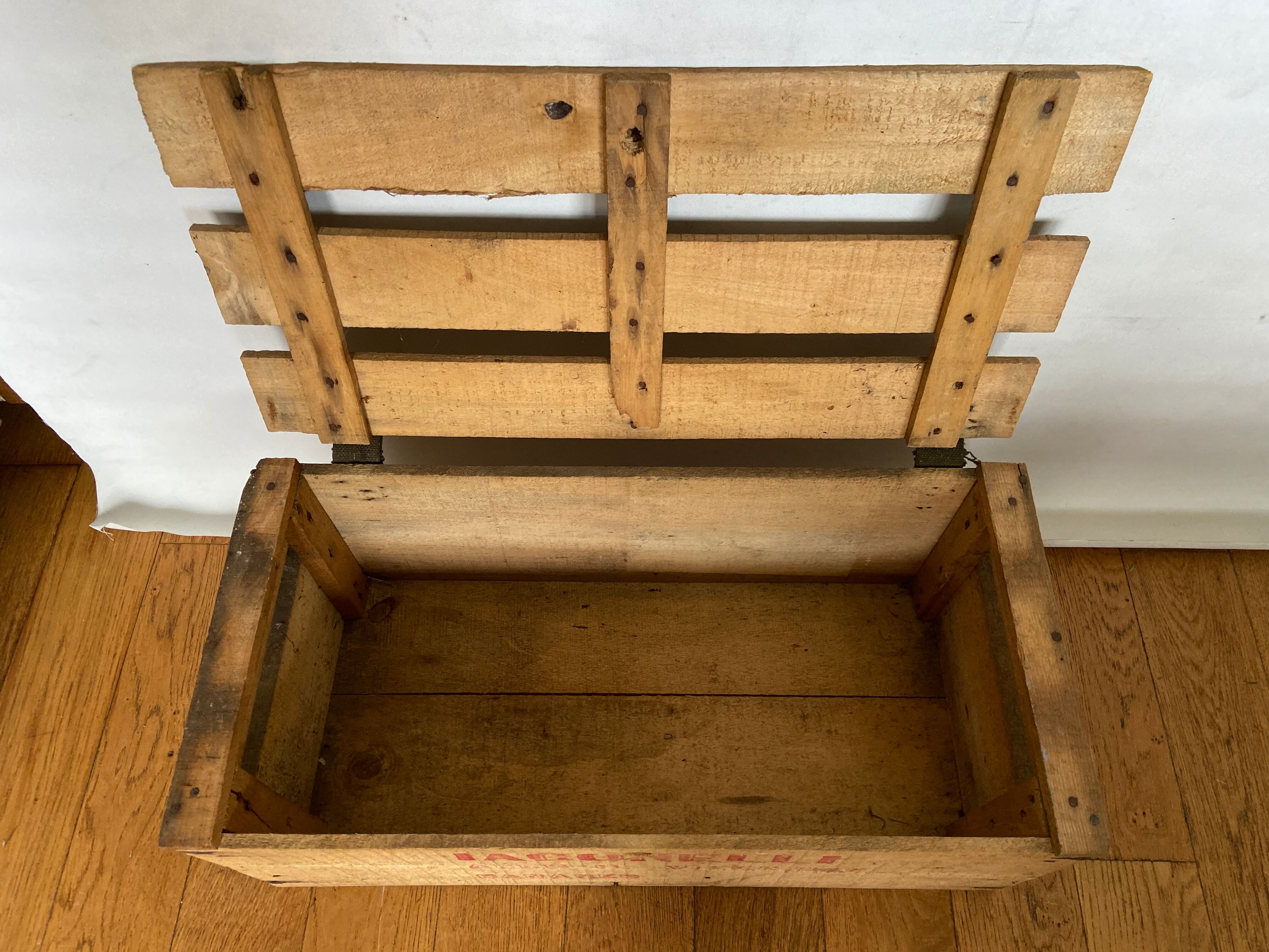 Wooden case with lid