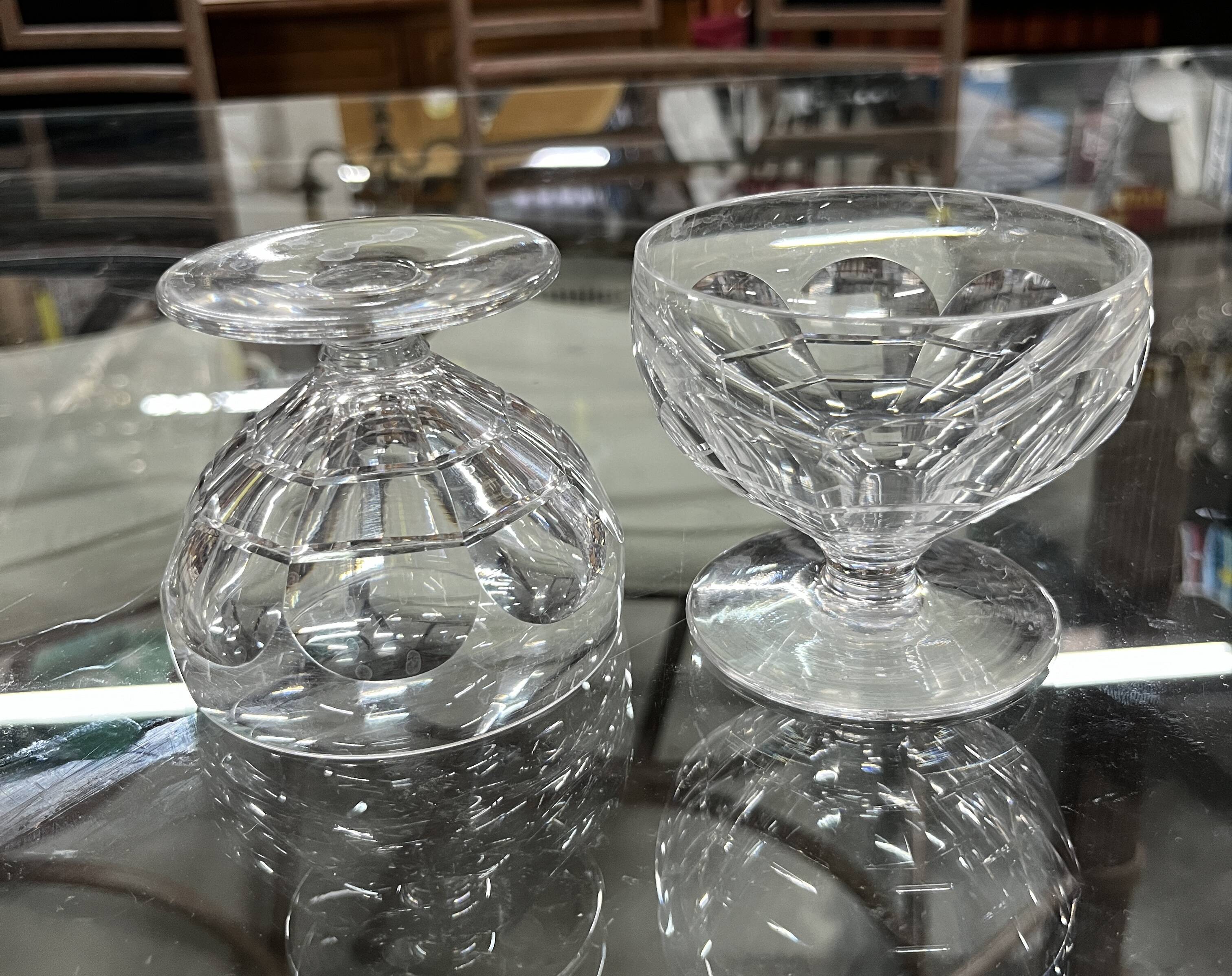 Set of 08 Saint-Louis champagne glasses