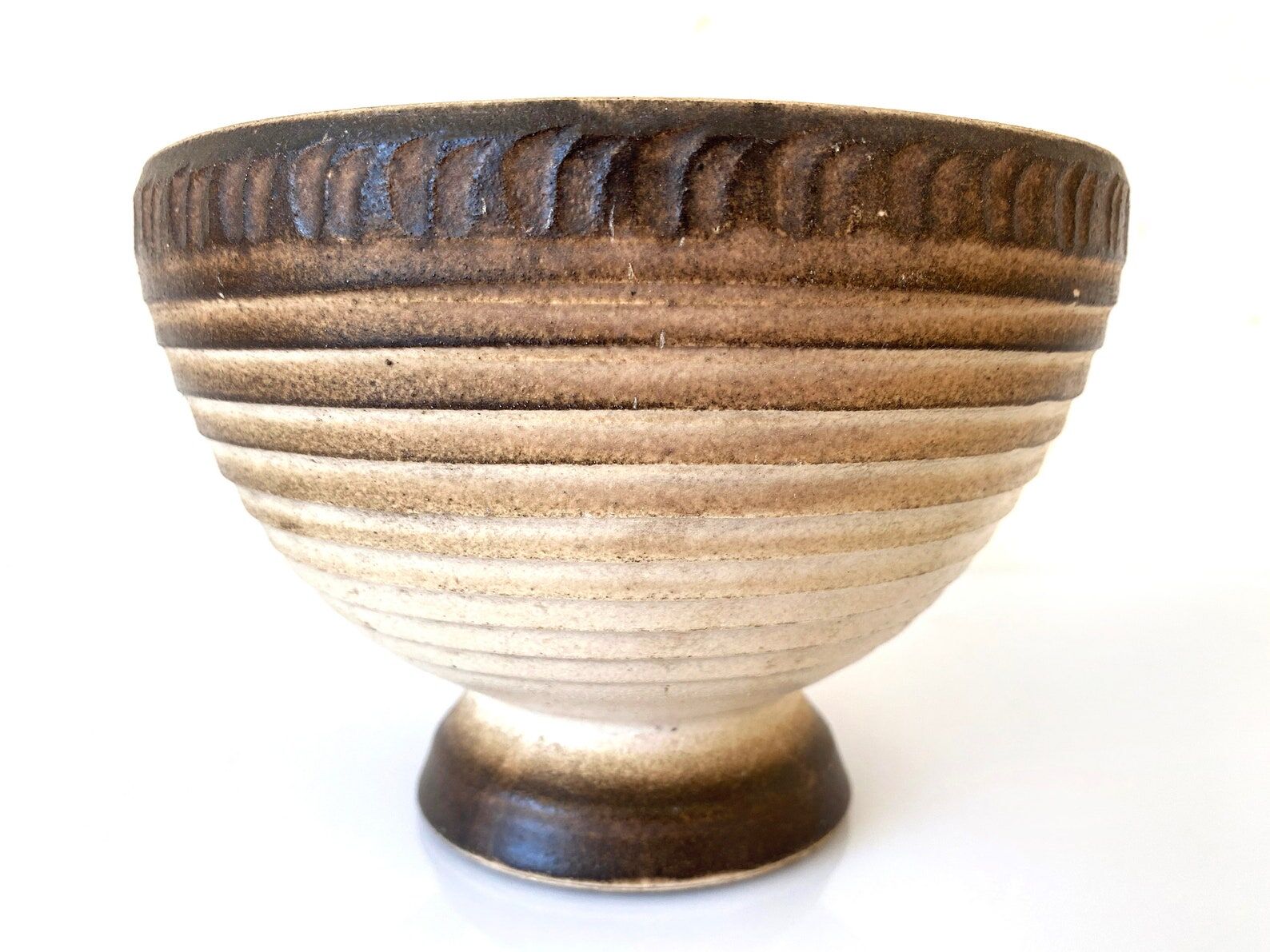 Vintage brown & beige ceramic flower pot / planter