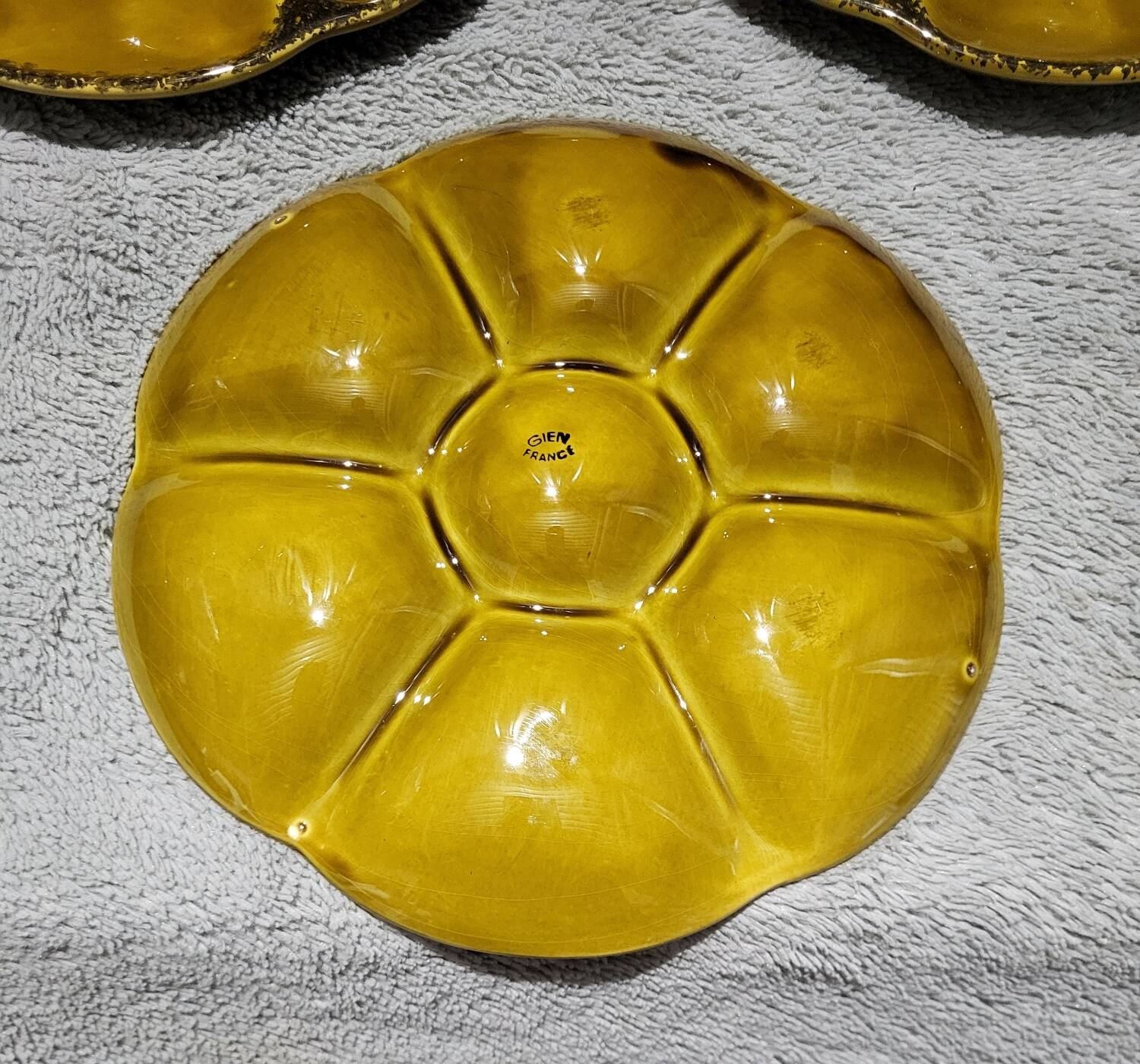 Authentic old vintage oyster set signed Gien France