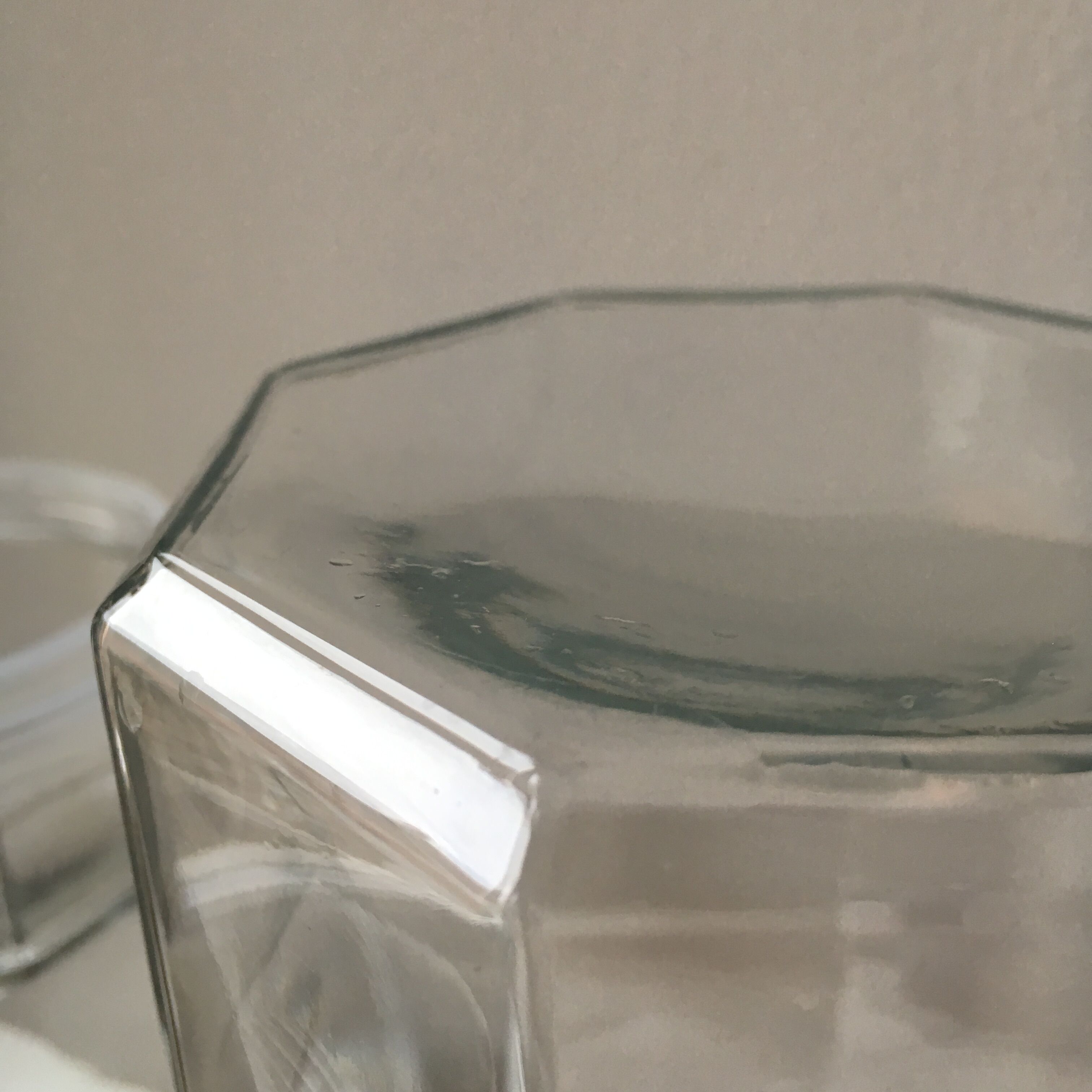 Lot of octagonal end glass jars