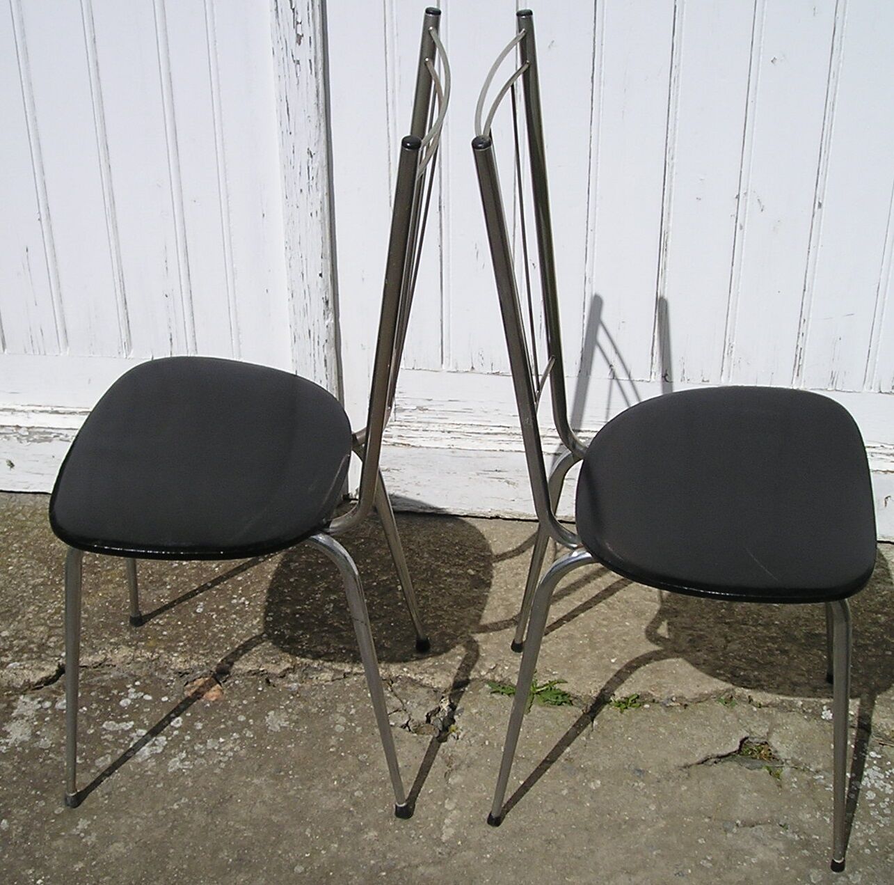 Lot of 2 vintage 70's chairs