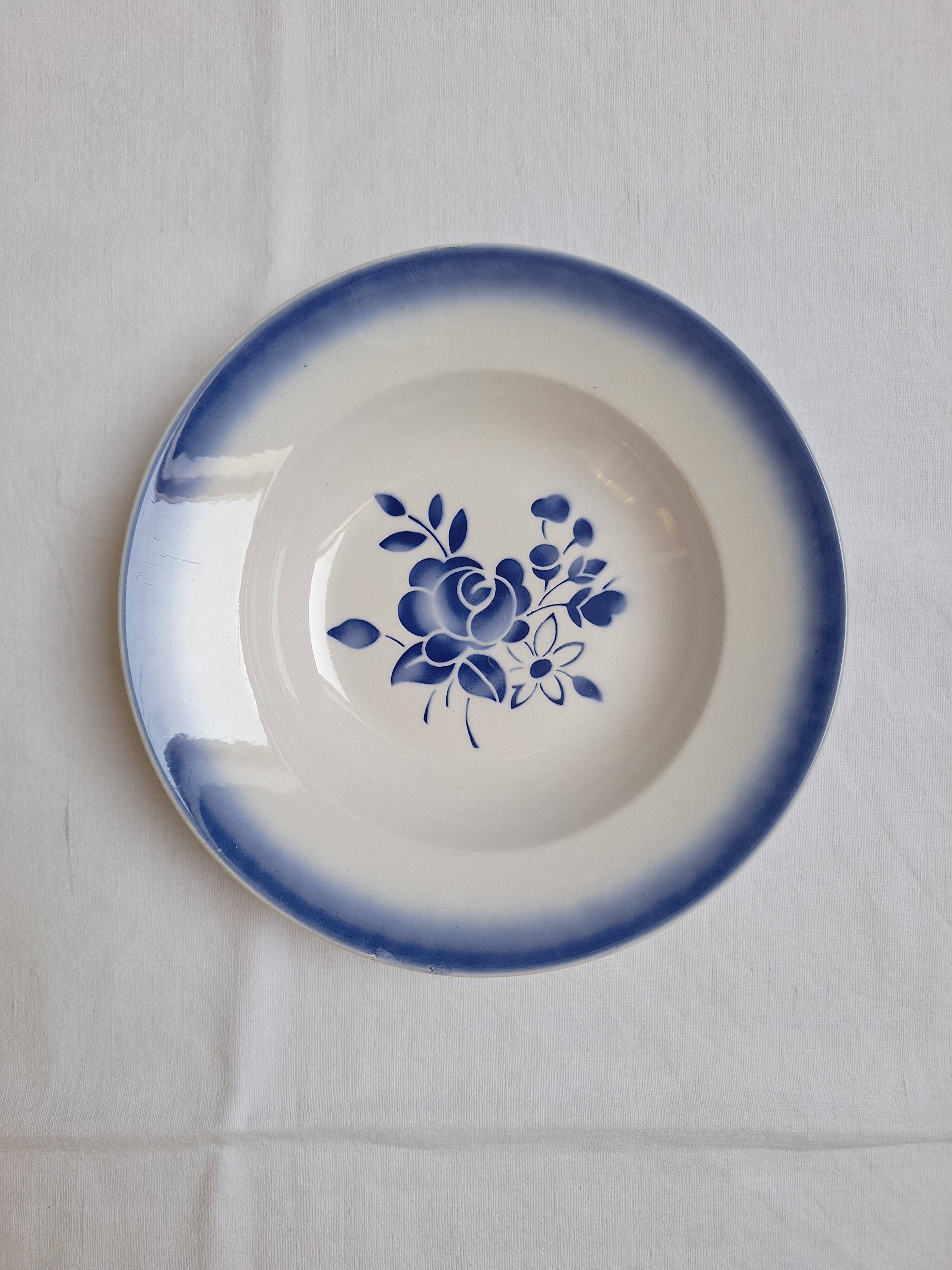 Vintage Badonviller art deco deep dish