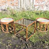 2 anciens tabourets & table basse en rotin