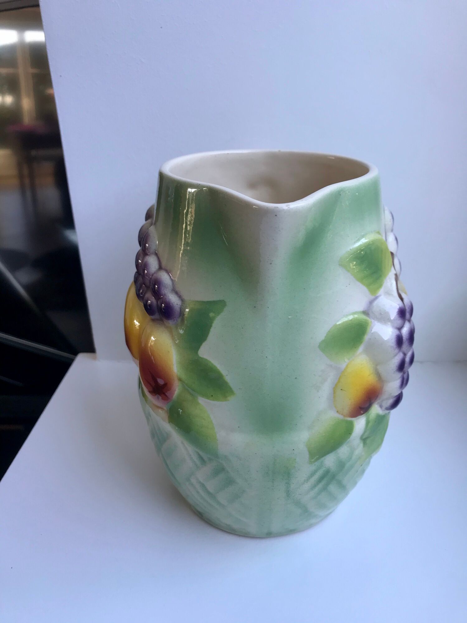 Slurry pitcher Saint-Clément Made in France early twentieth century