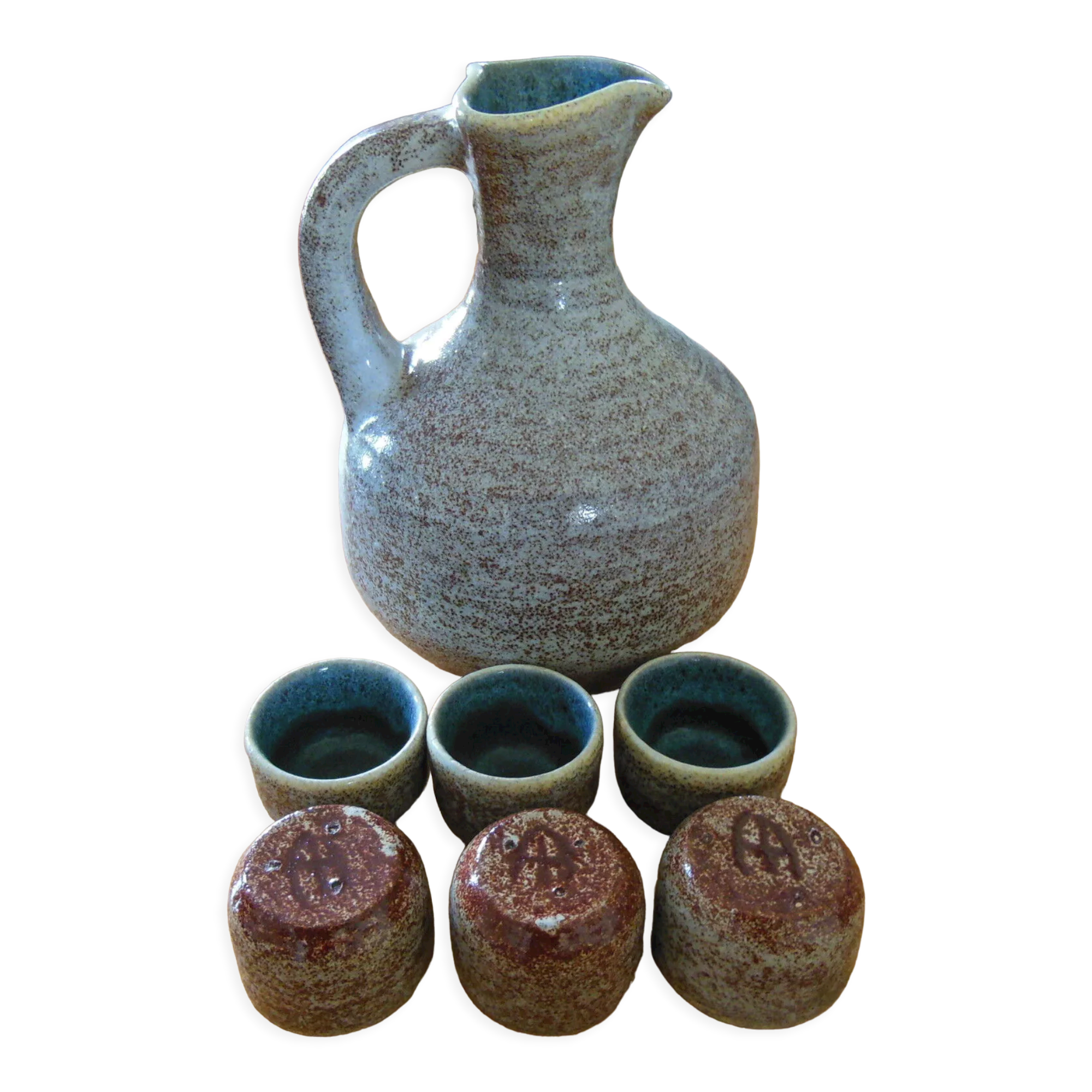 Pitcher and its 6 small ceramic cups sign Accolay