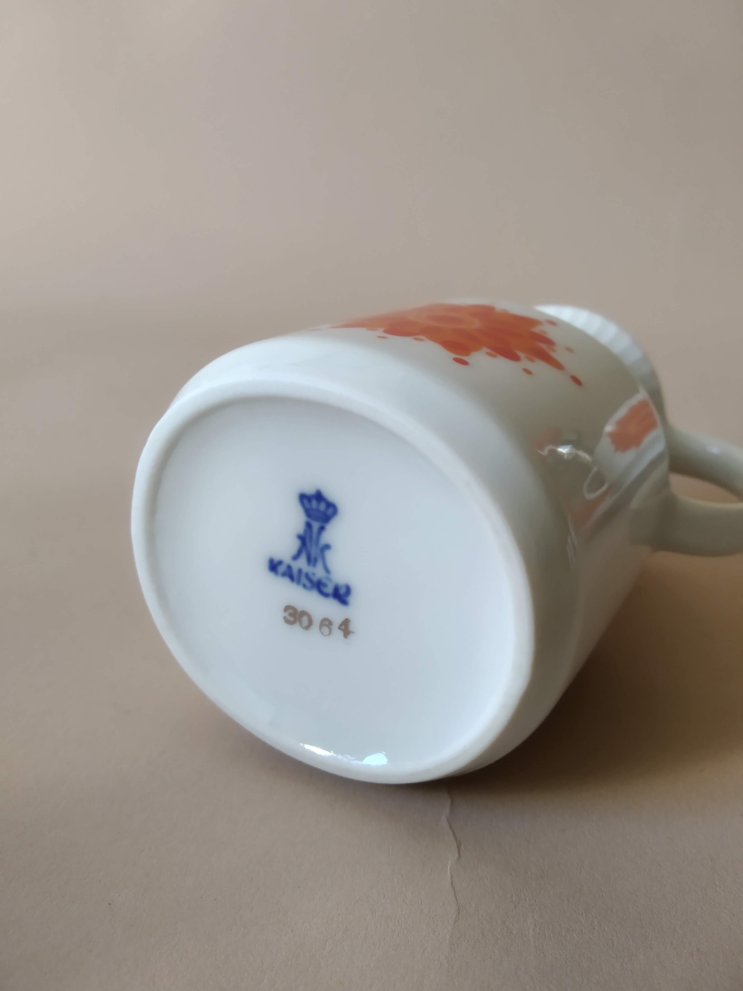 Lot 12 tasses à café et pot à lait en porcelaine Ak Kaiser années 70