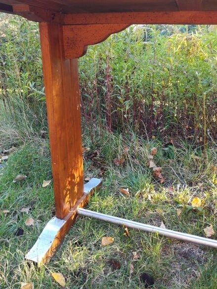 Bistro table in Formica