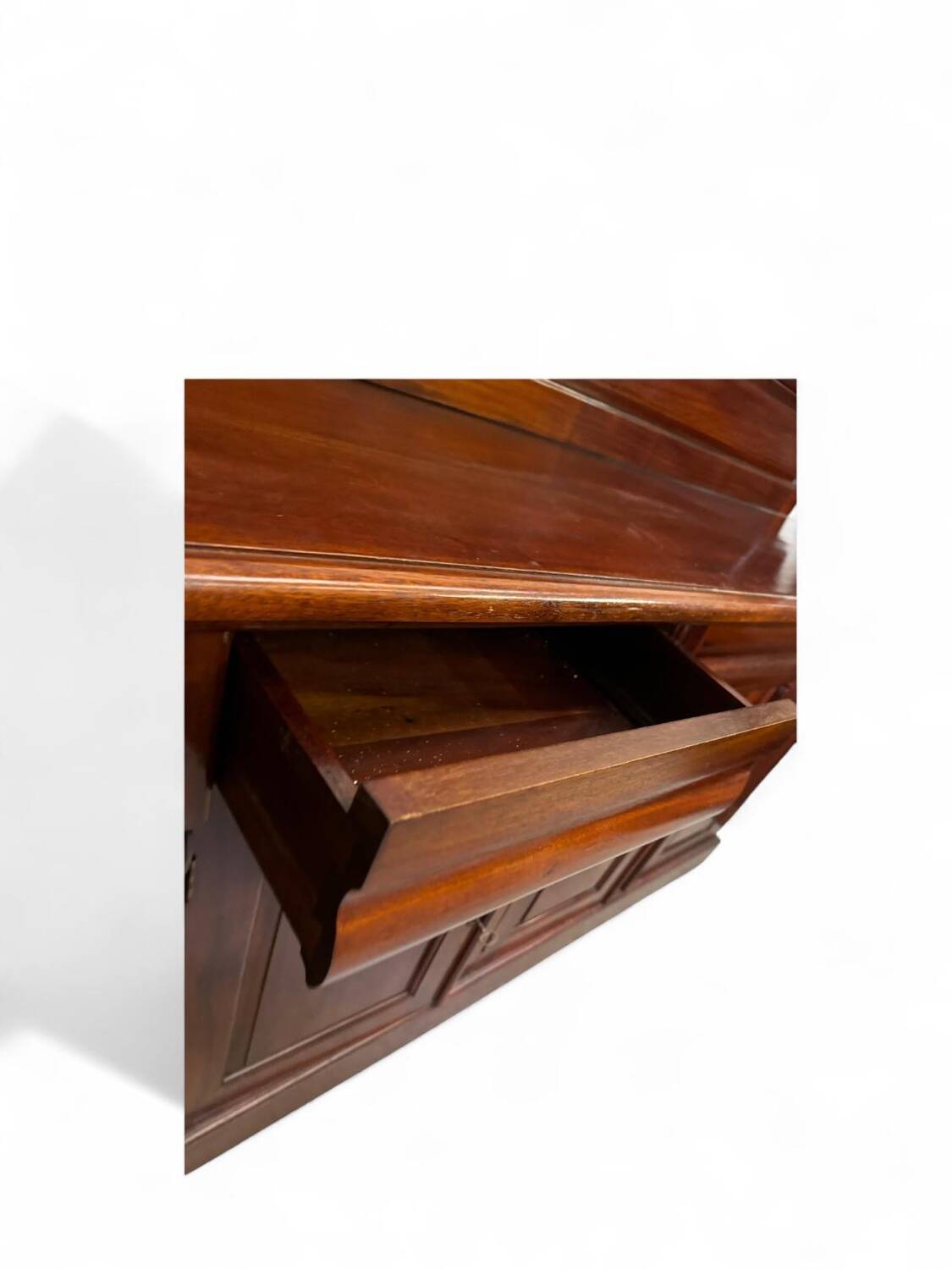 Large elegant English mahogany buffet - 19th century