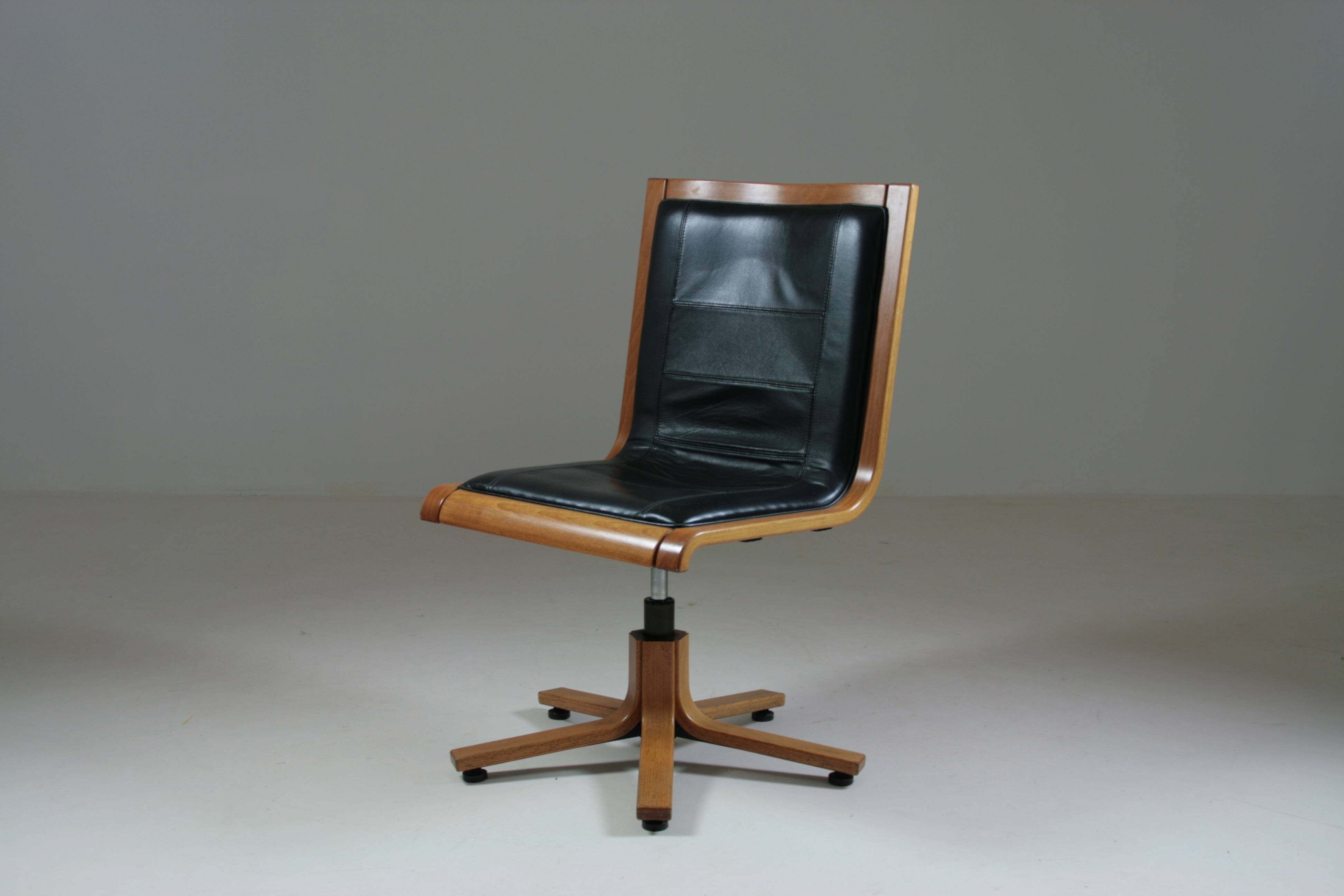 Office armchair in beech and black leather for Cofemo, Italy