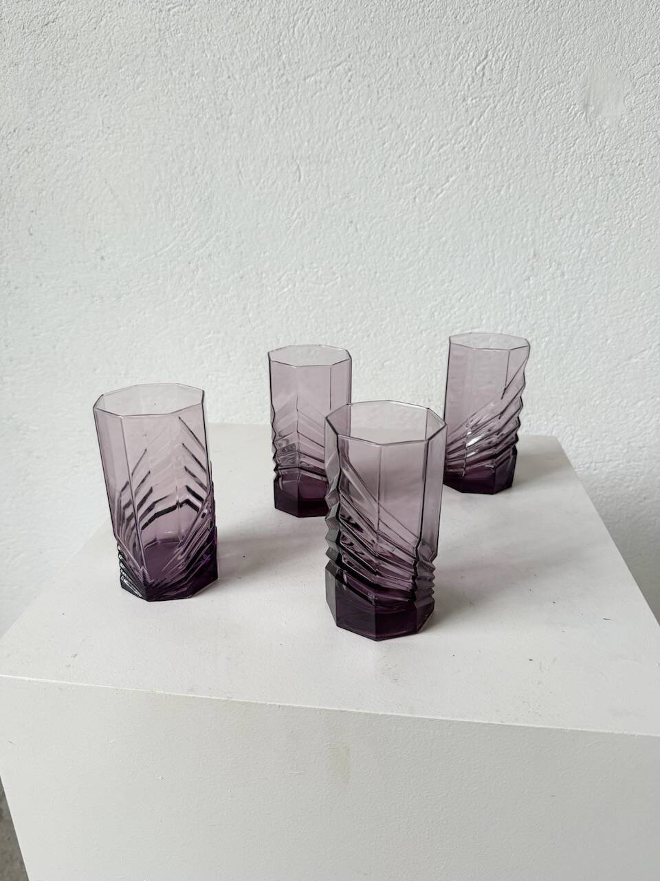 4 verres octogonaux graphiques violets