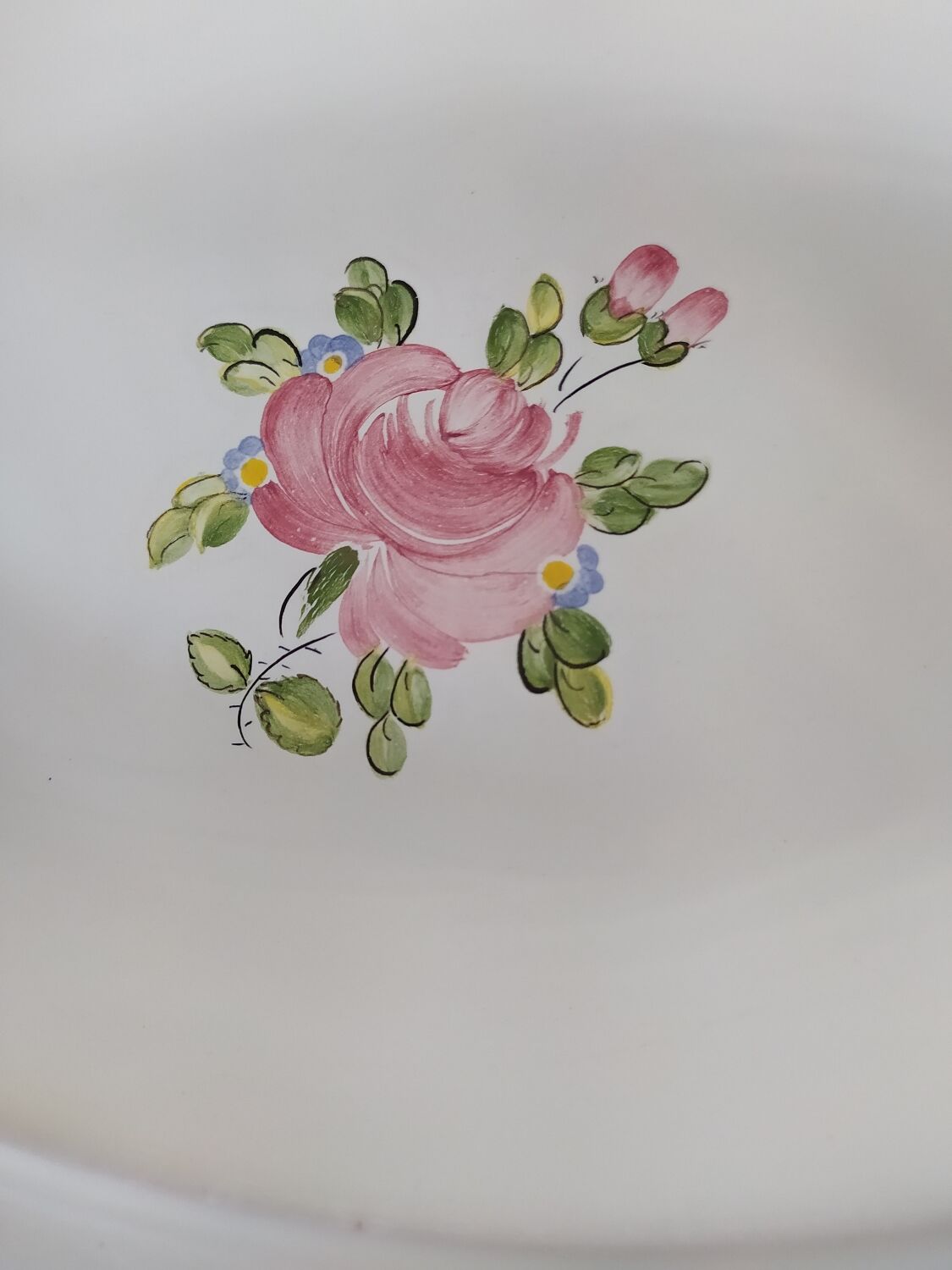 Eastern earthenware dish