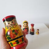 Poupées russes matriochka famille