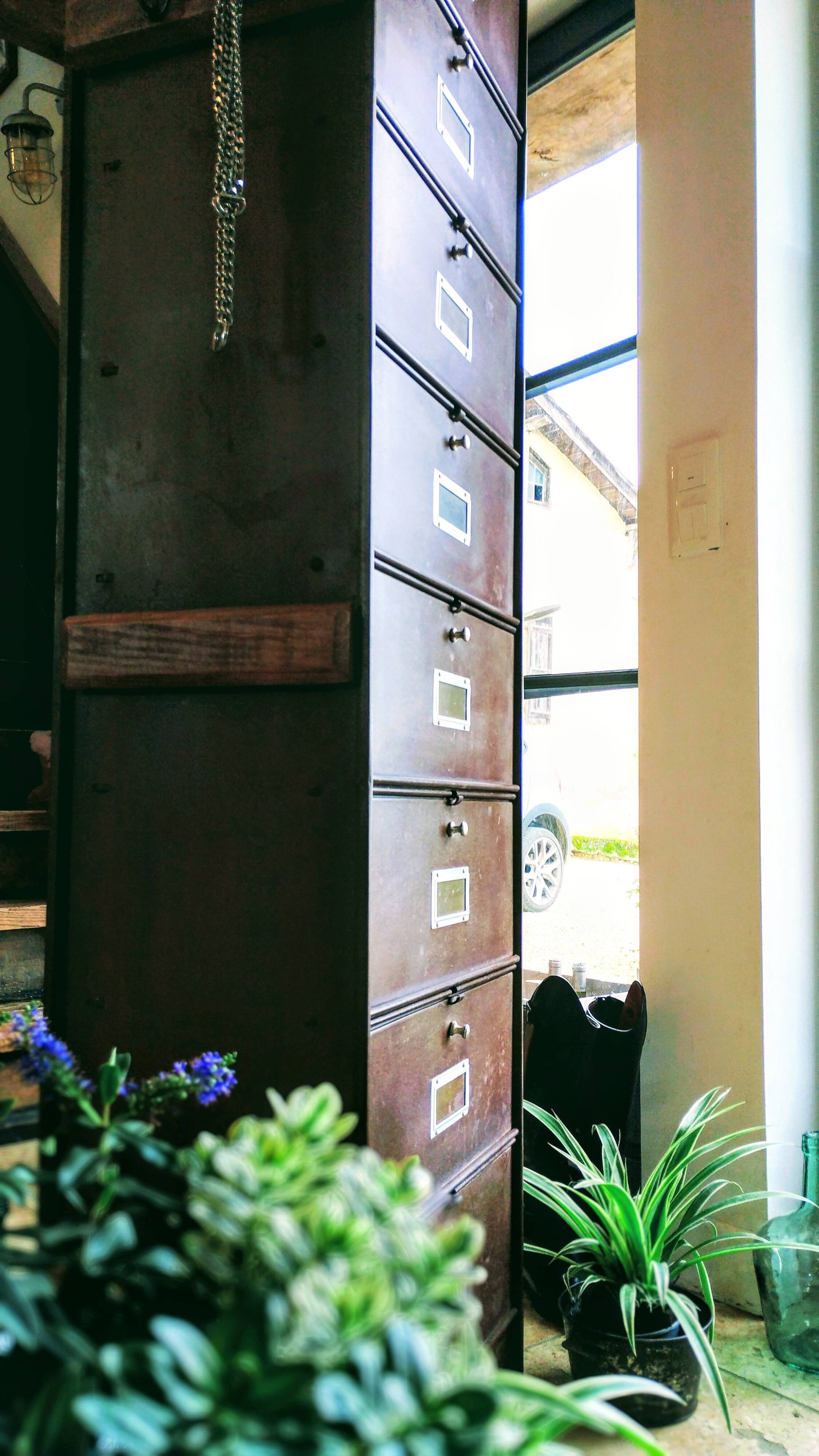 A vintage Roneo industrial flapper from the 1950s with a rusty patina