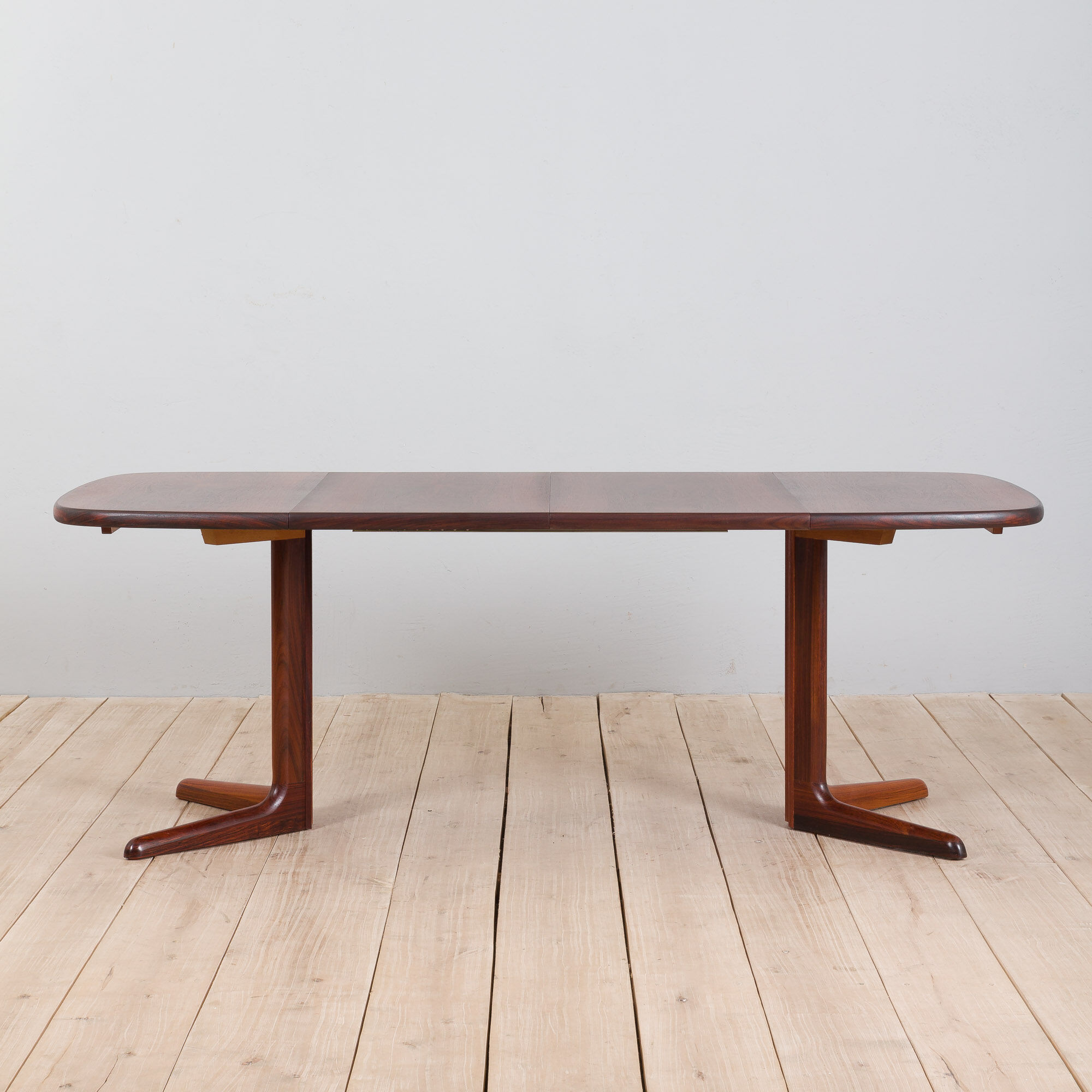Skovby rosewood extendable table with 2 leaves, Denmark 1970s