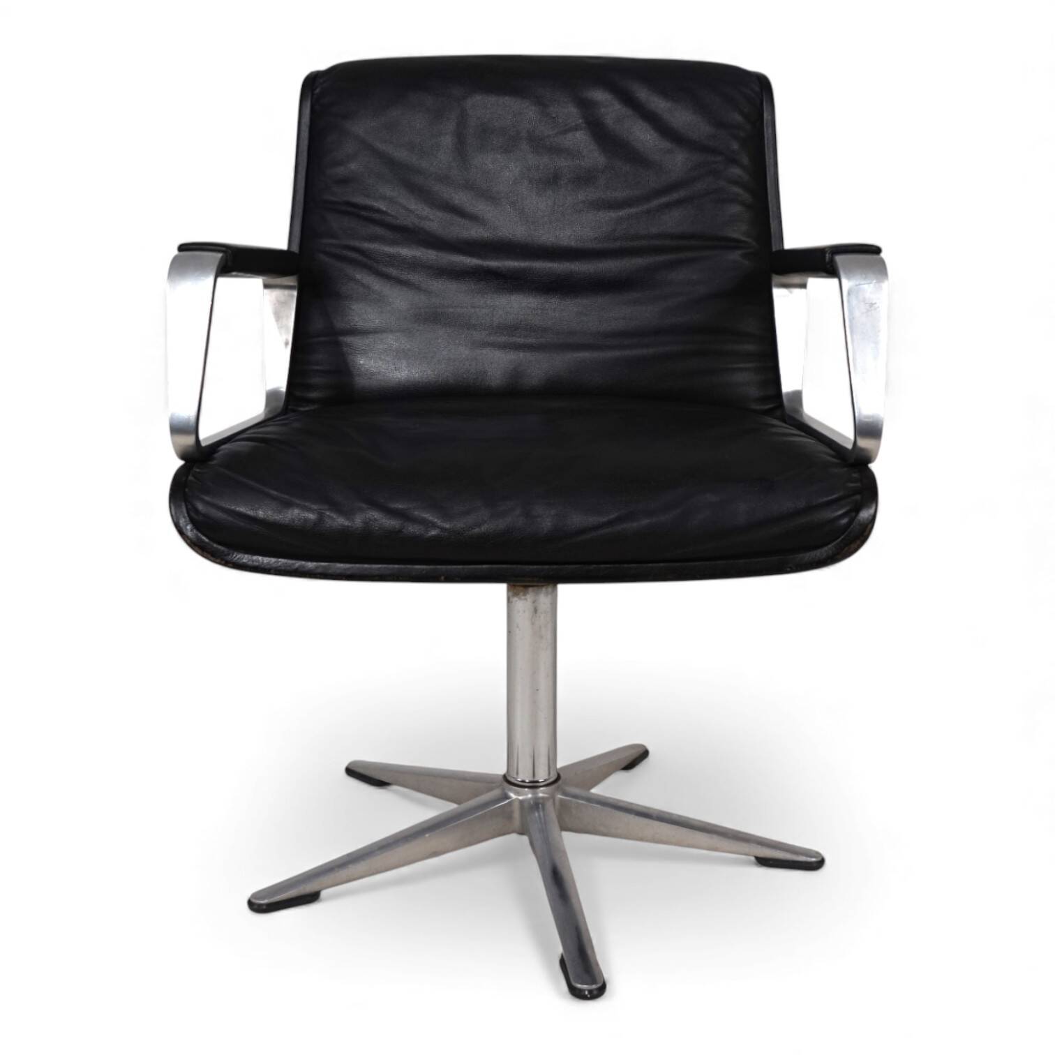 Swivel conference/dining chair in leather Wilkhahn Delta, by Delta Group, 1960