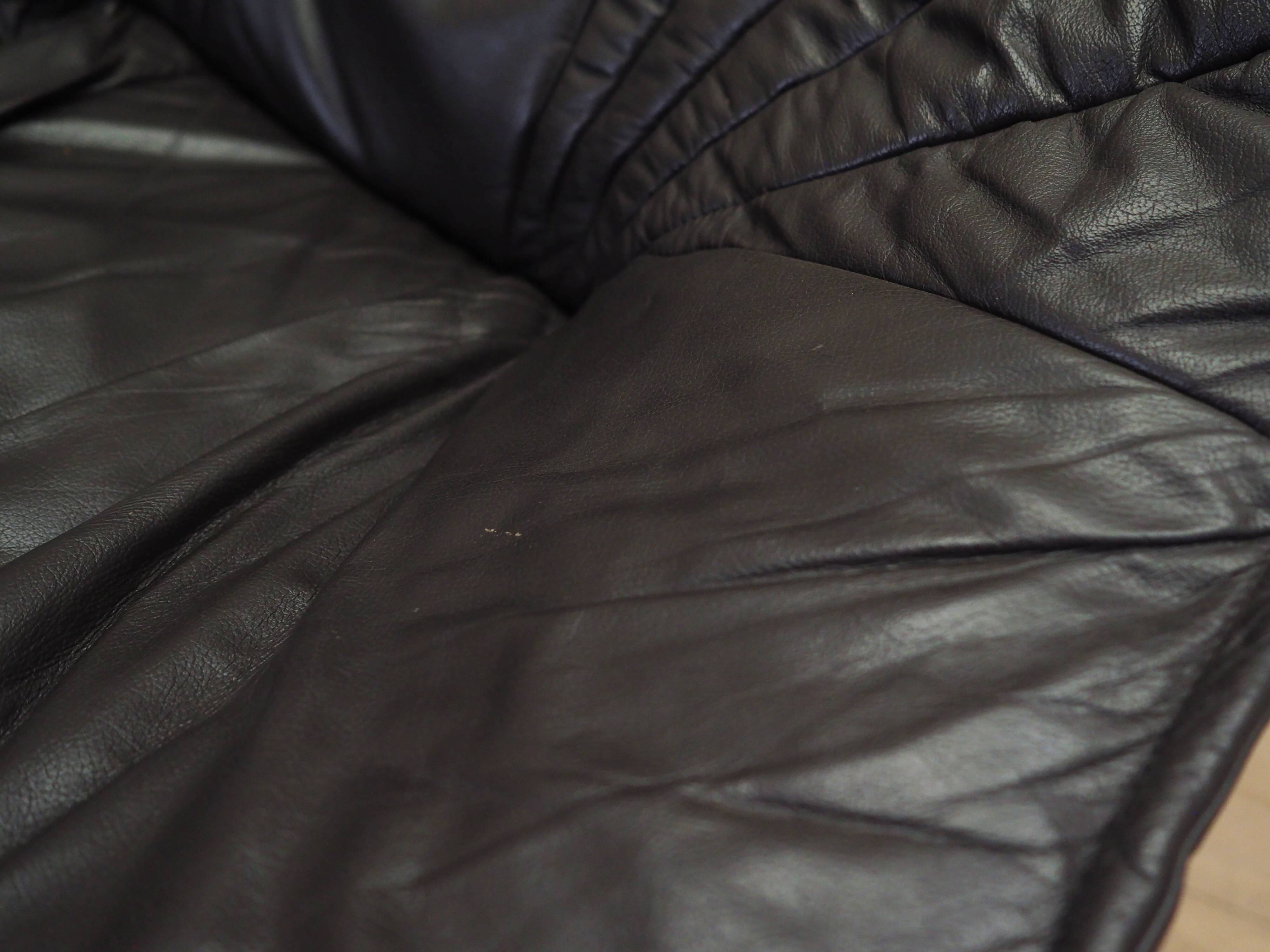 Leather armchair, Italian design, 1960s, production: Italy