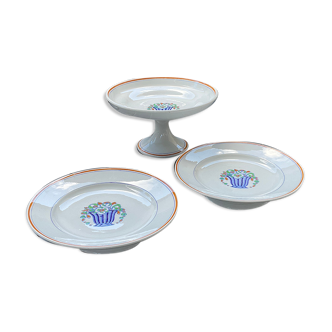 Set 2 assiettes à talon et un compotier art deco, Boch La Louvière