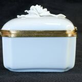 Bonbonniere or small porcelain box COQUET LIMOGES