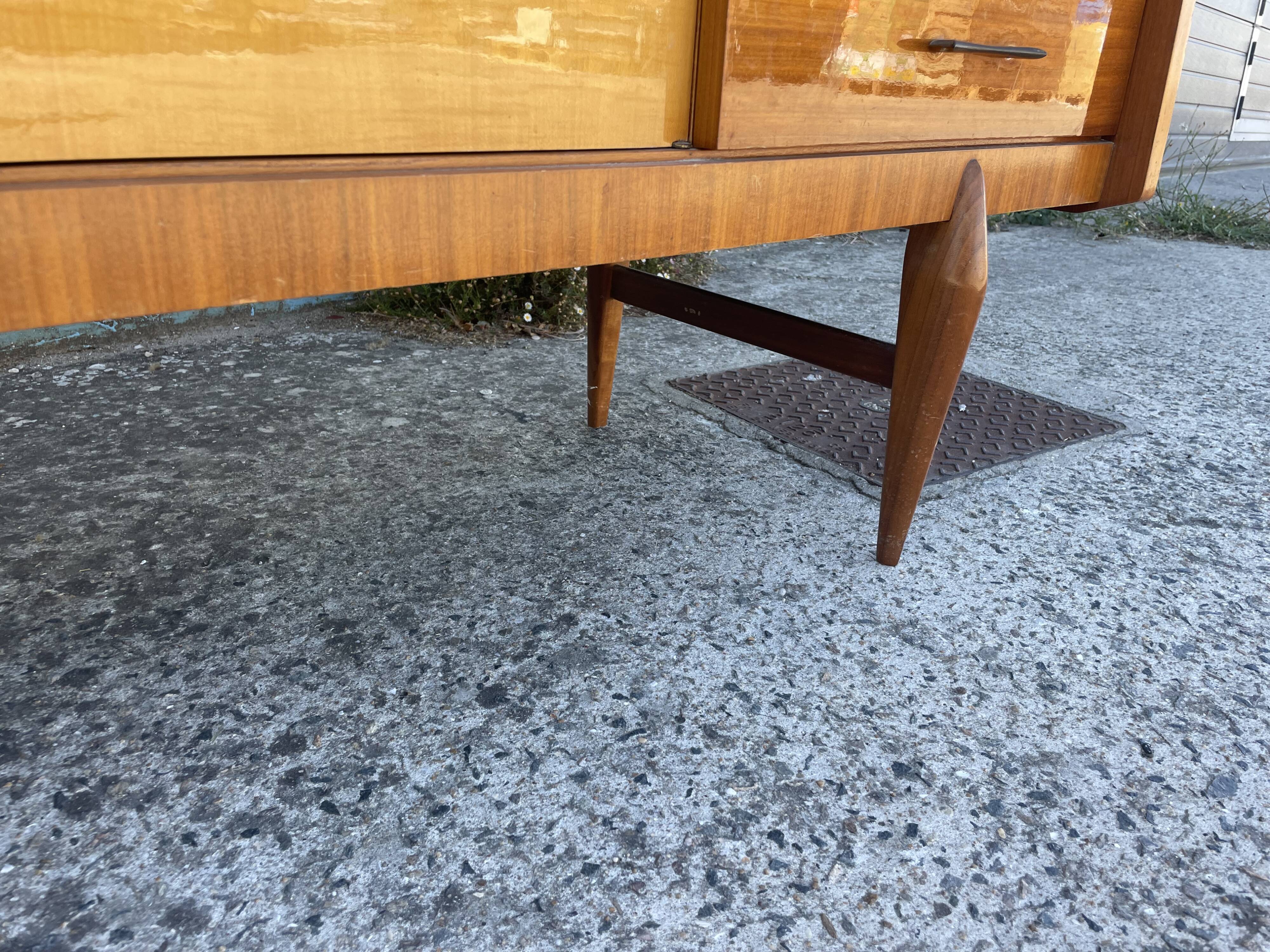 Sideboard year 60