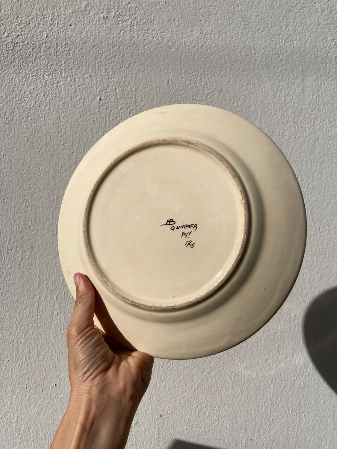 6 Quimper plates with old ceramic characters
