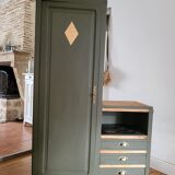 Asymmetrical cabinet