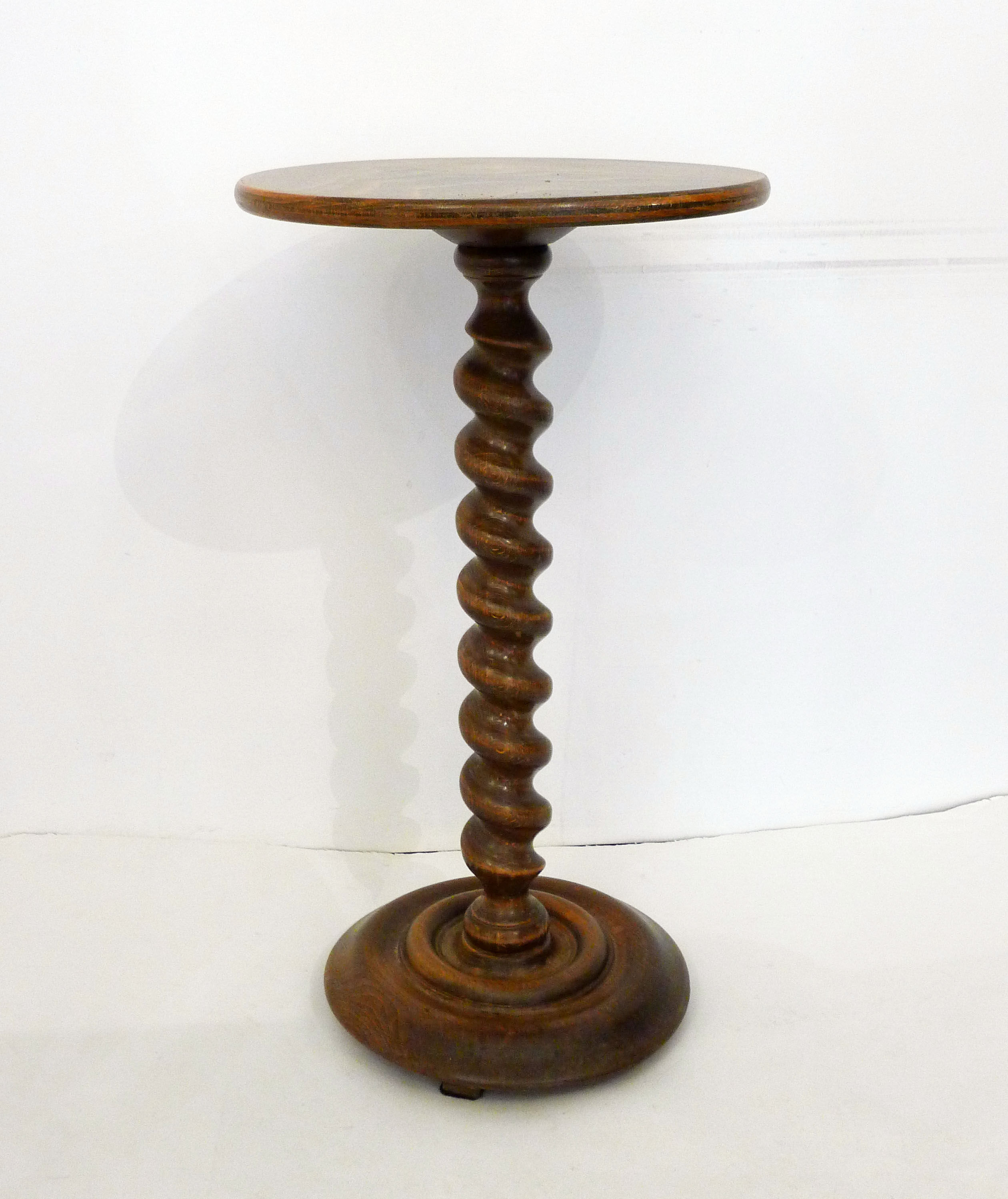 Small twisted column harness