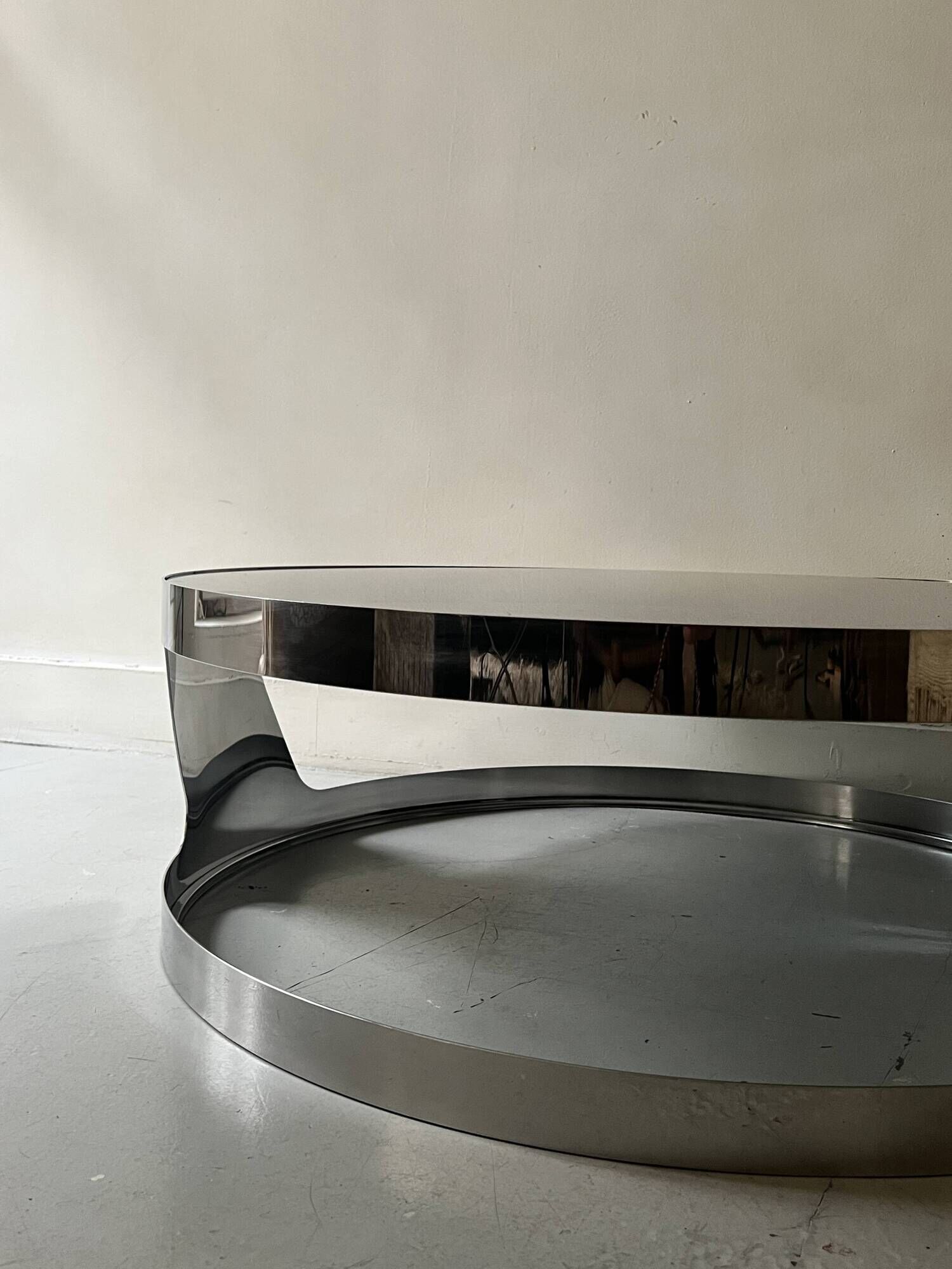Italian round coffee table in chromed metal & smoked glass, 1970s design