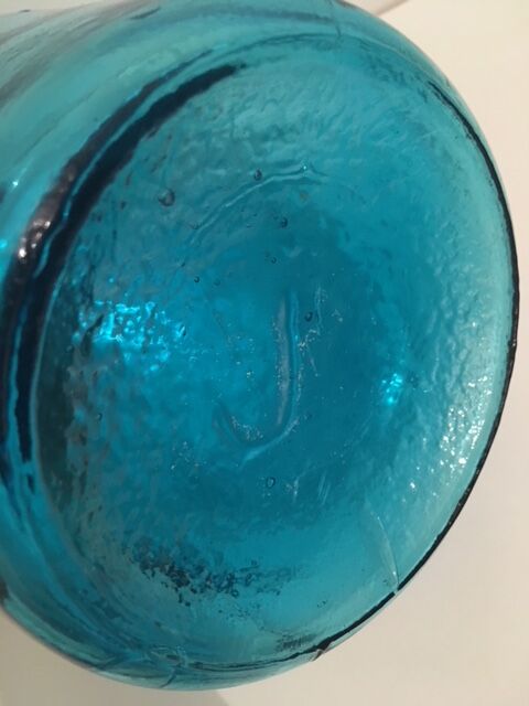 Demijohn, of volume 2L