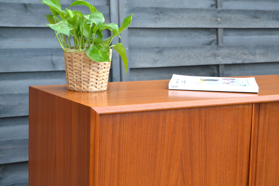 Danish sideboard to sliding doors * 165 cm