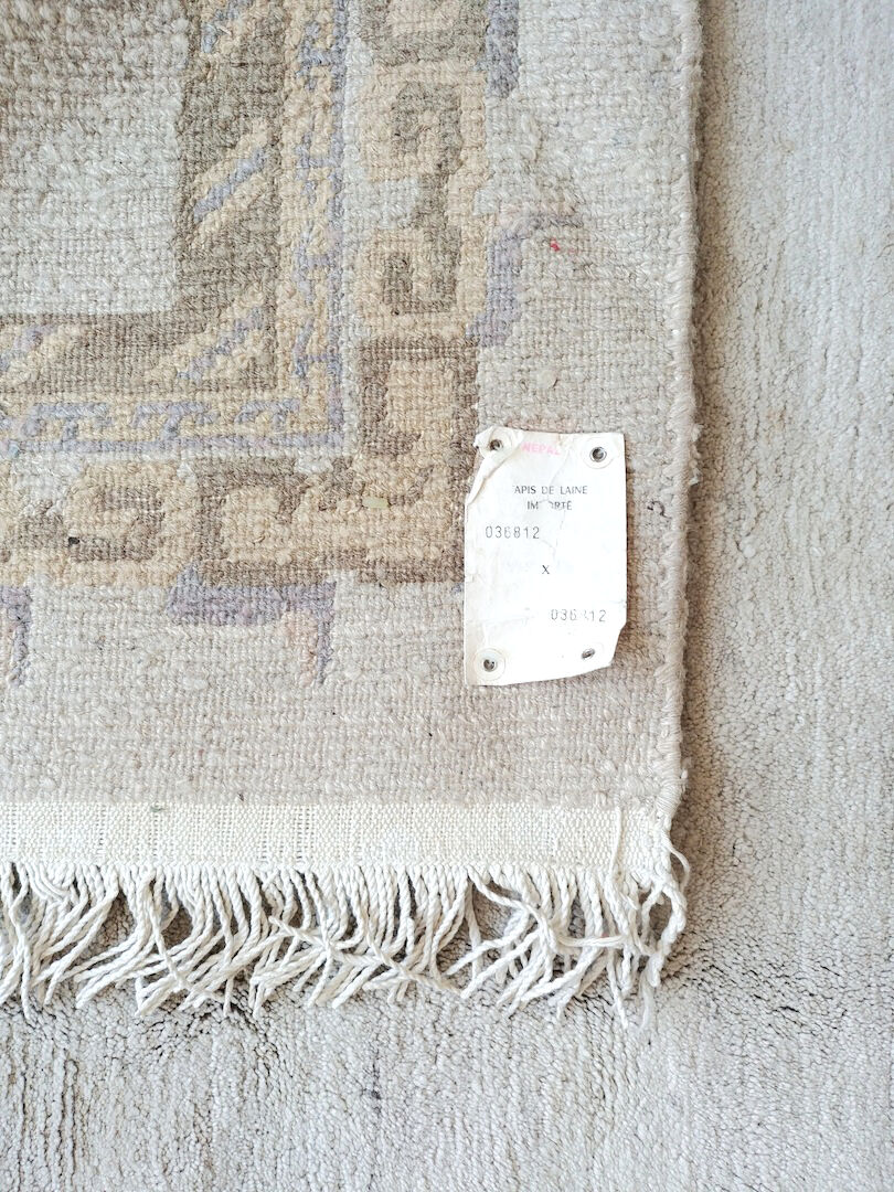 Vintage Nepalese wool rug Tapis