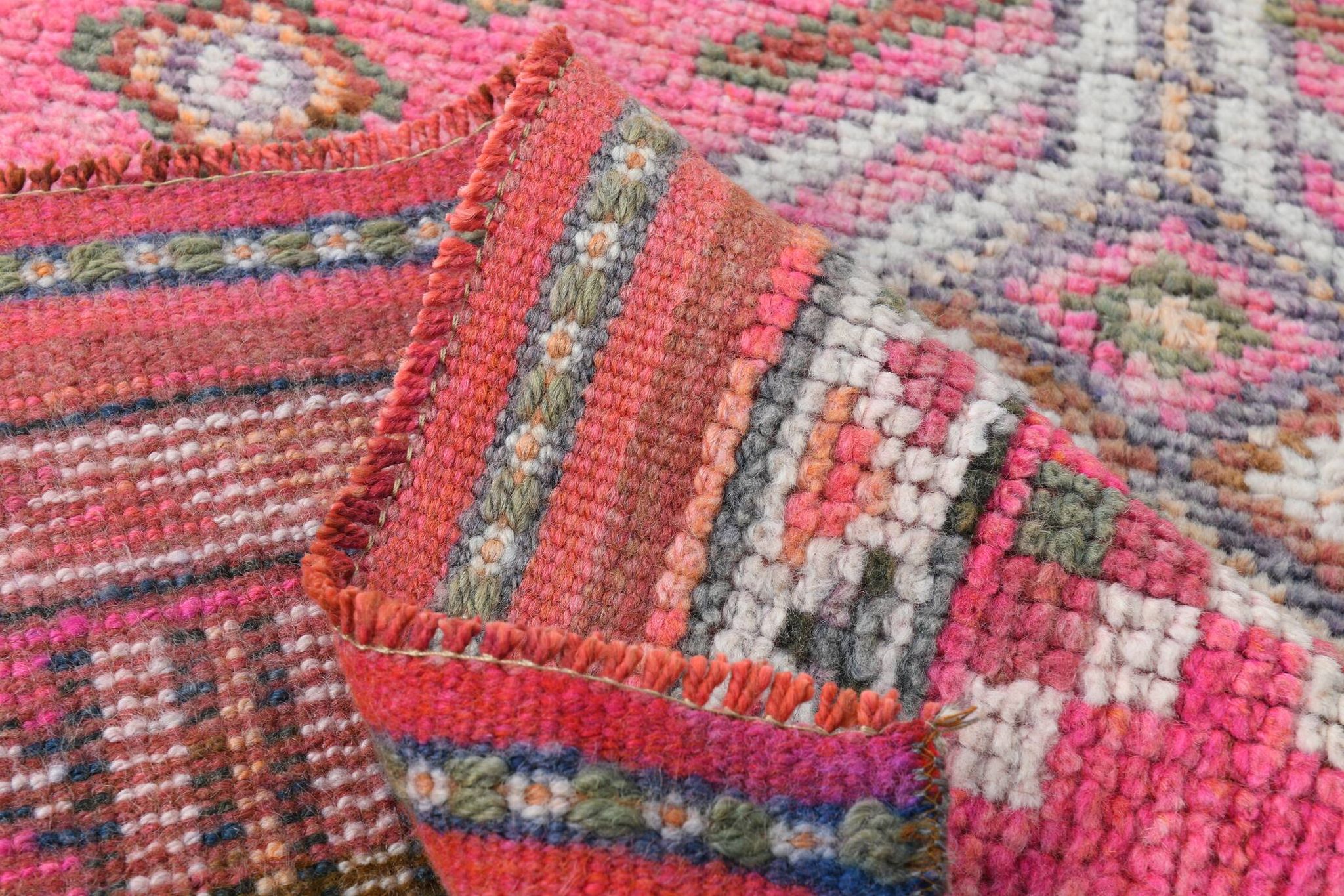 Shades Of Pink Beige Antique Vintage Runner Rug, 89x322Cm