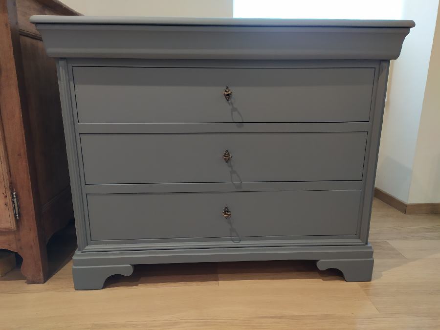 Dresser