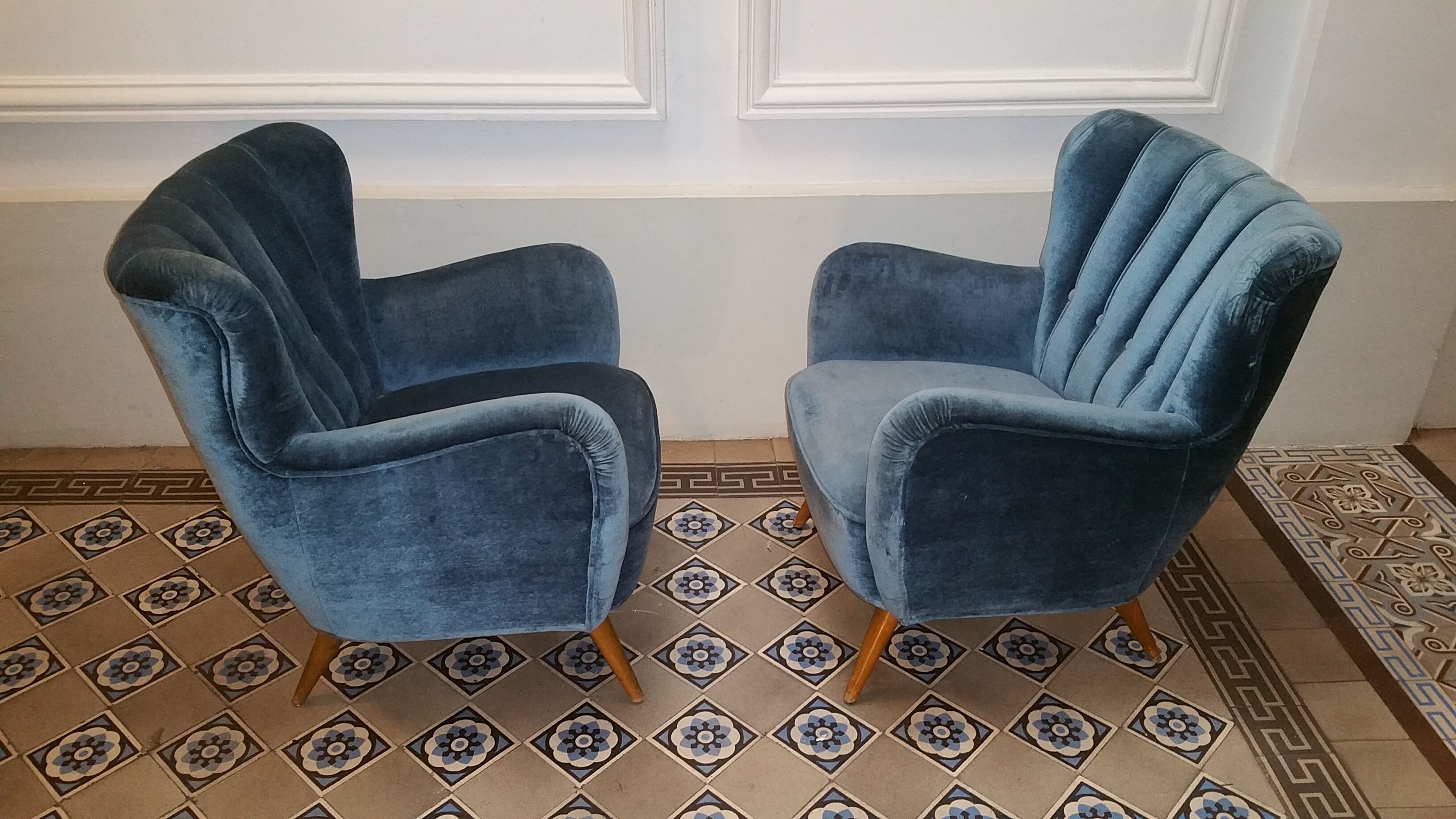 Superb pair Wing chair years 50 club chairs.