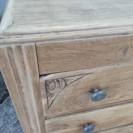 Art Deco chest of drawers