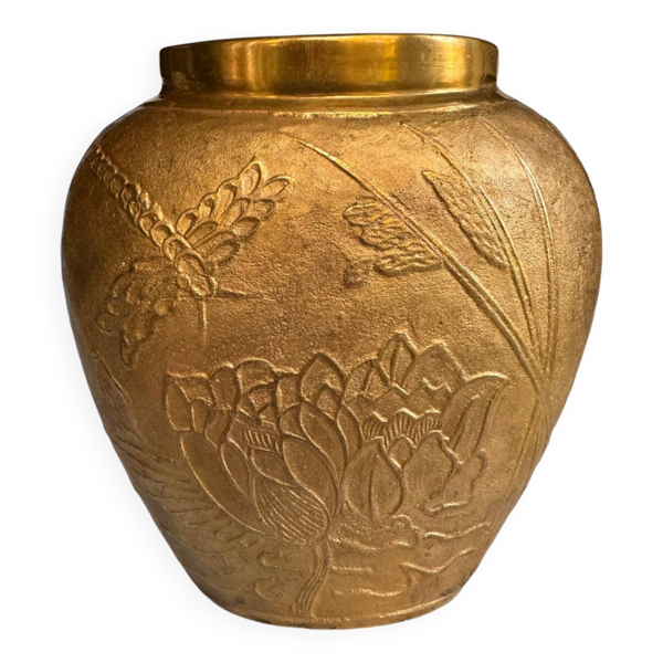 Vase en laiton — Beyit