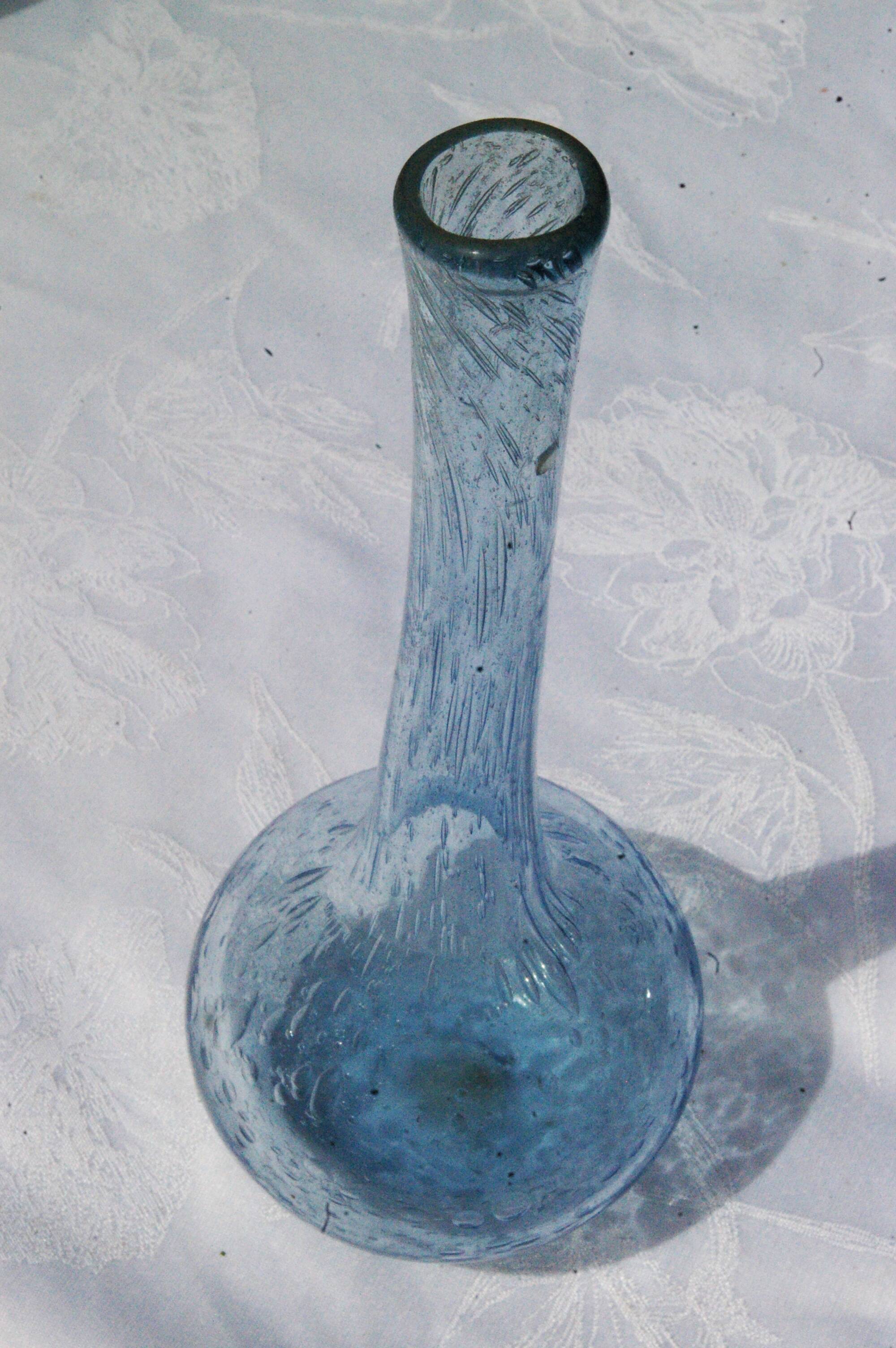 Soliflore vase in bubbled glass from Biot